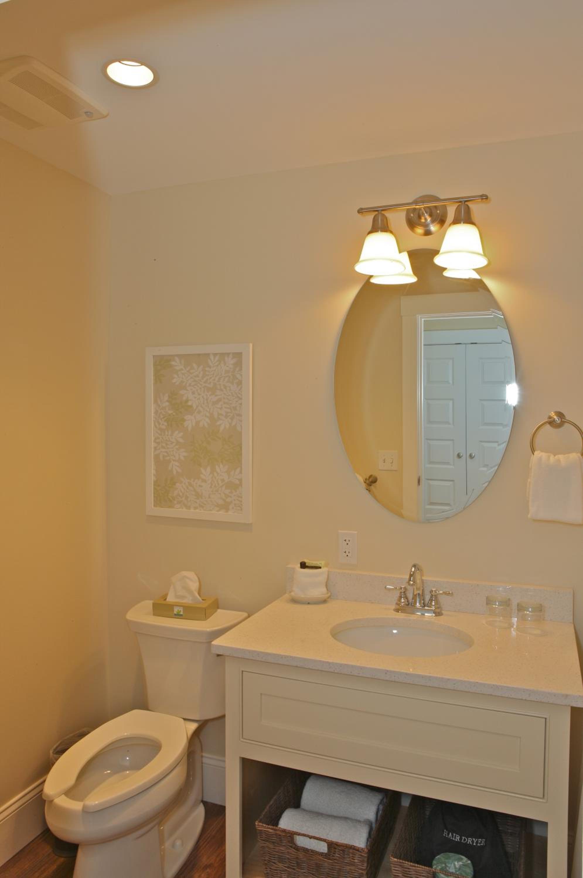 King Suite - Photo 5