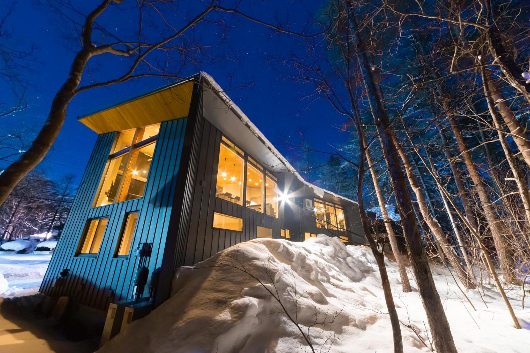 Three-Bedroom Chalet - Photo 8