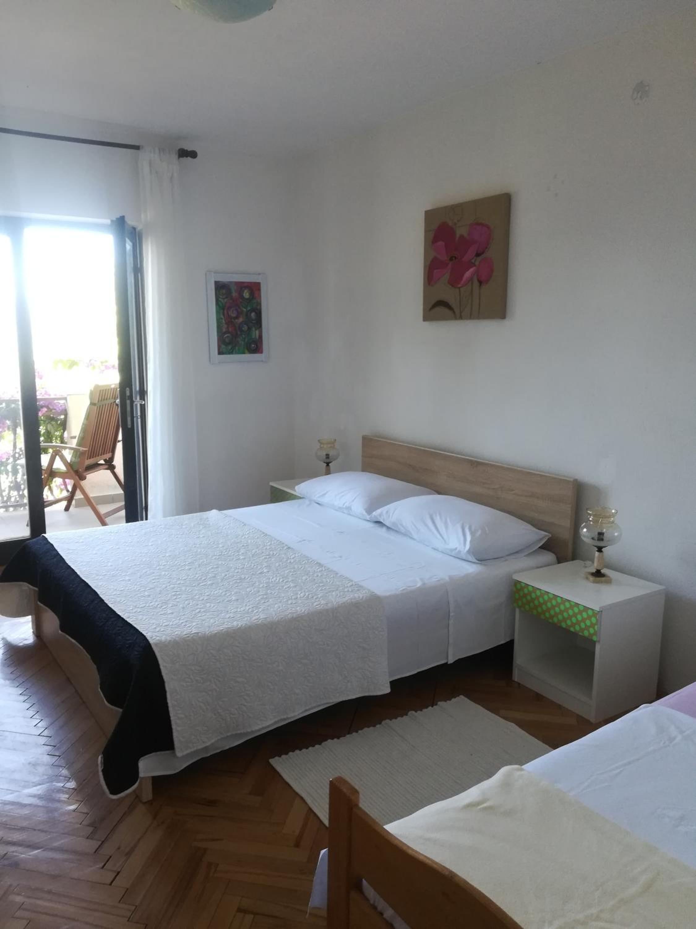 Three Bedroom Apartment With Balcony photo 1