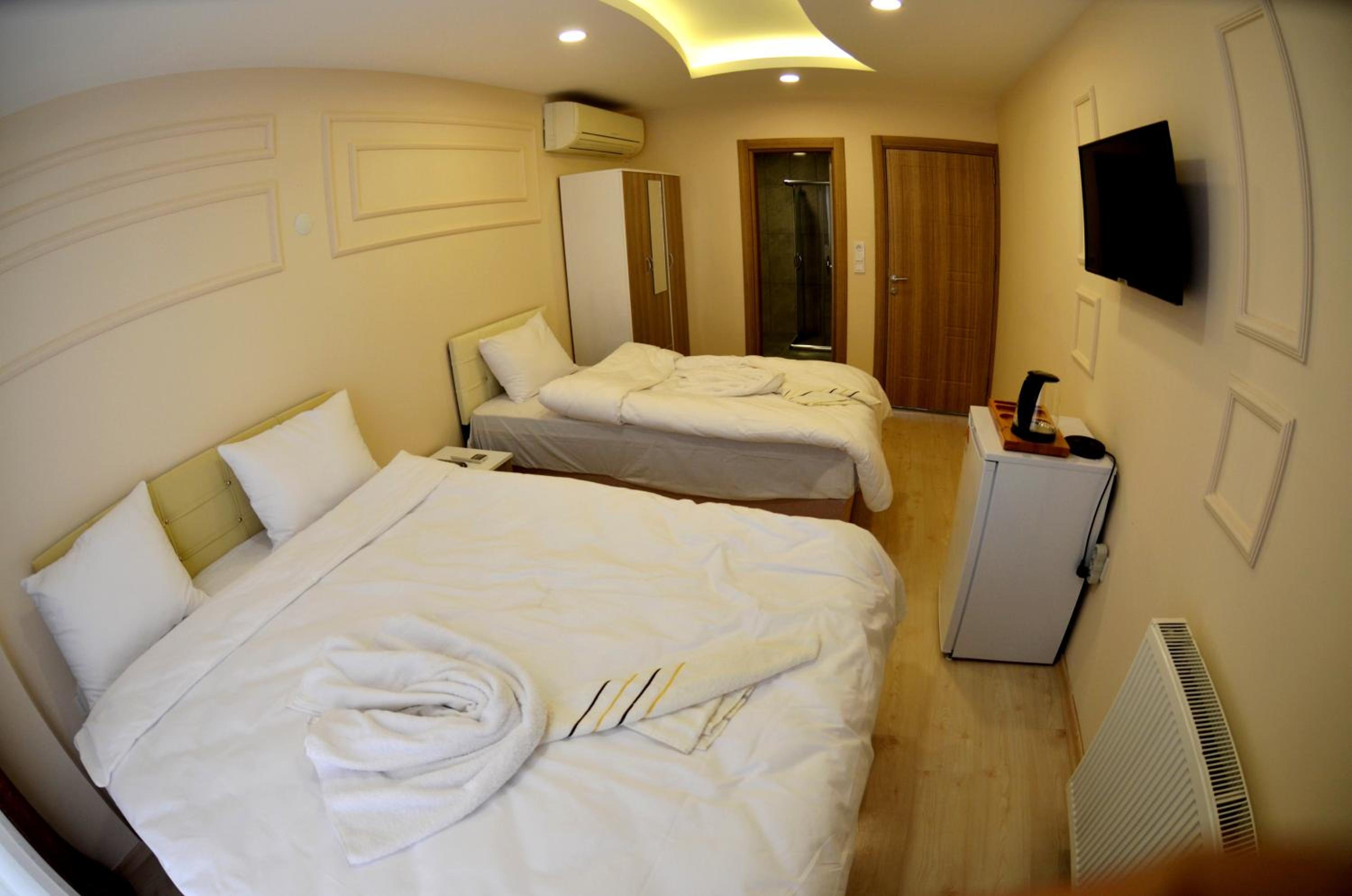 Deluxe Triple Room photo 1