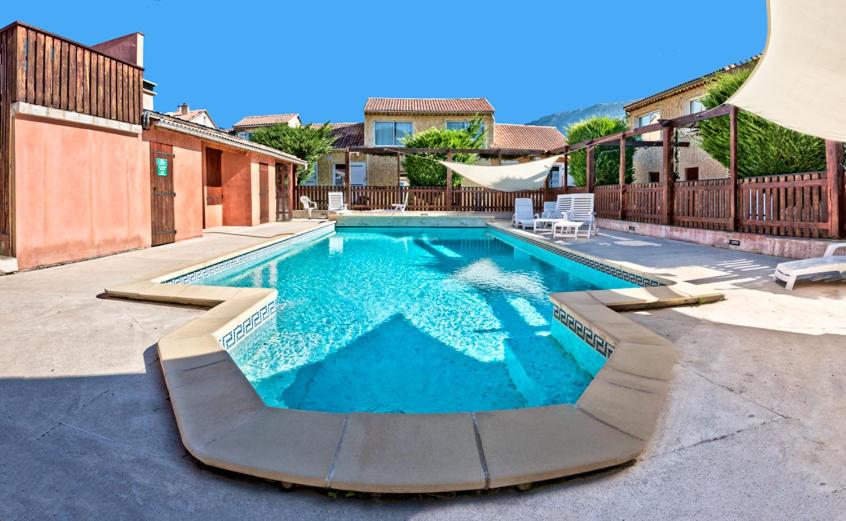 Apartment with Pool View  photo 2