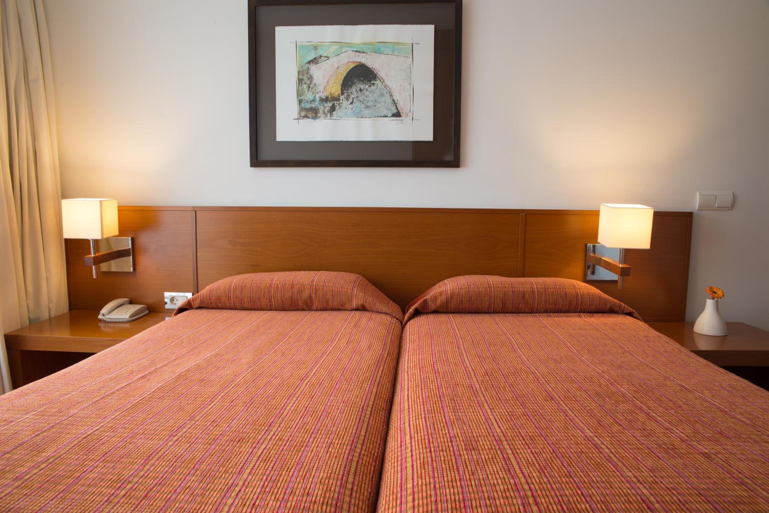 Standard Double Room - Photo 6