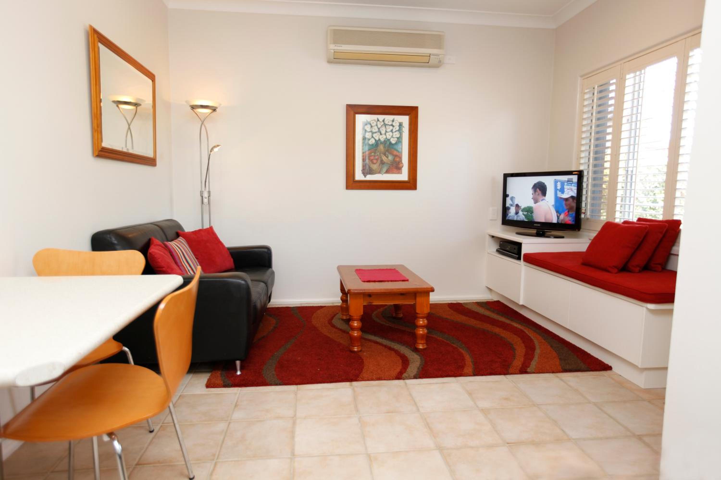 Two-Bedroom Apartment- A photo 1