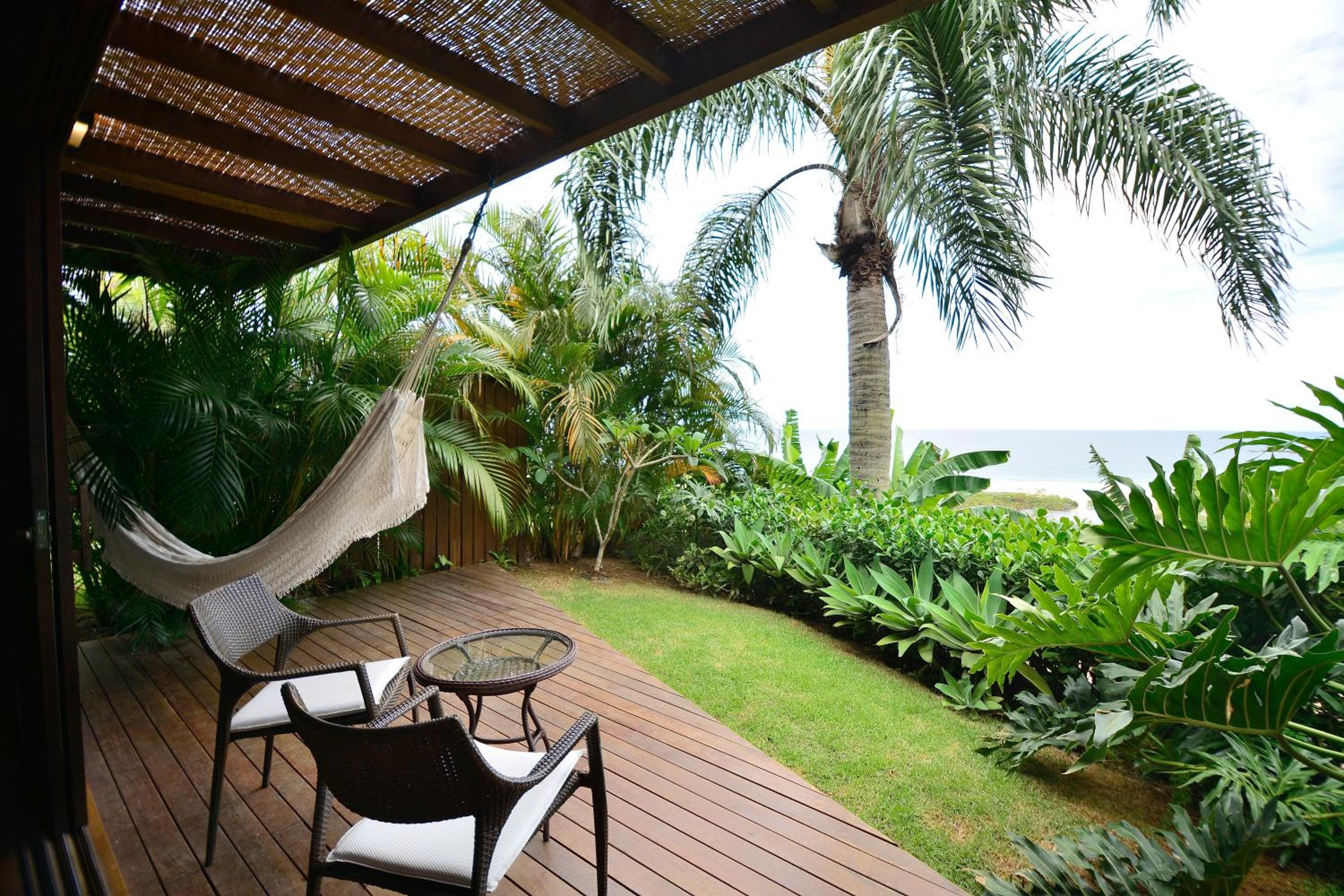 Deluxe Double or Twin Room with Garden and Ocean View photo 2