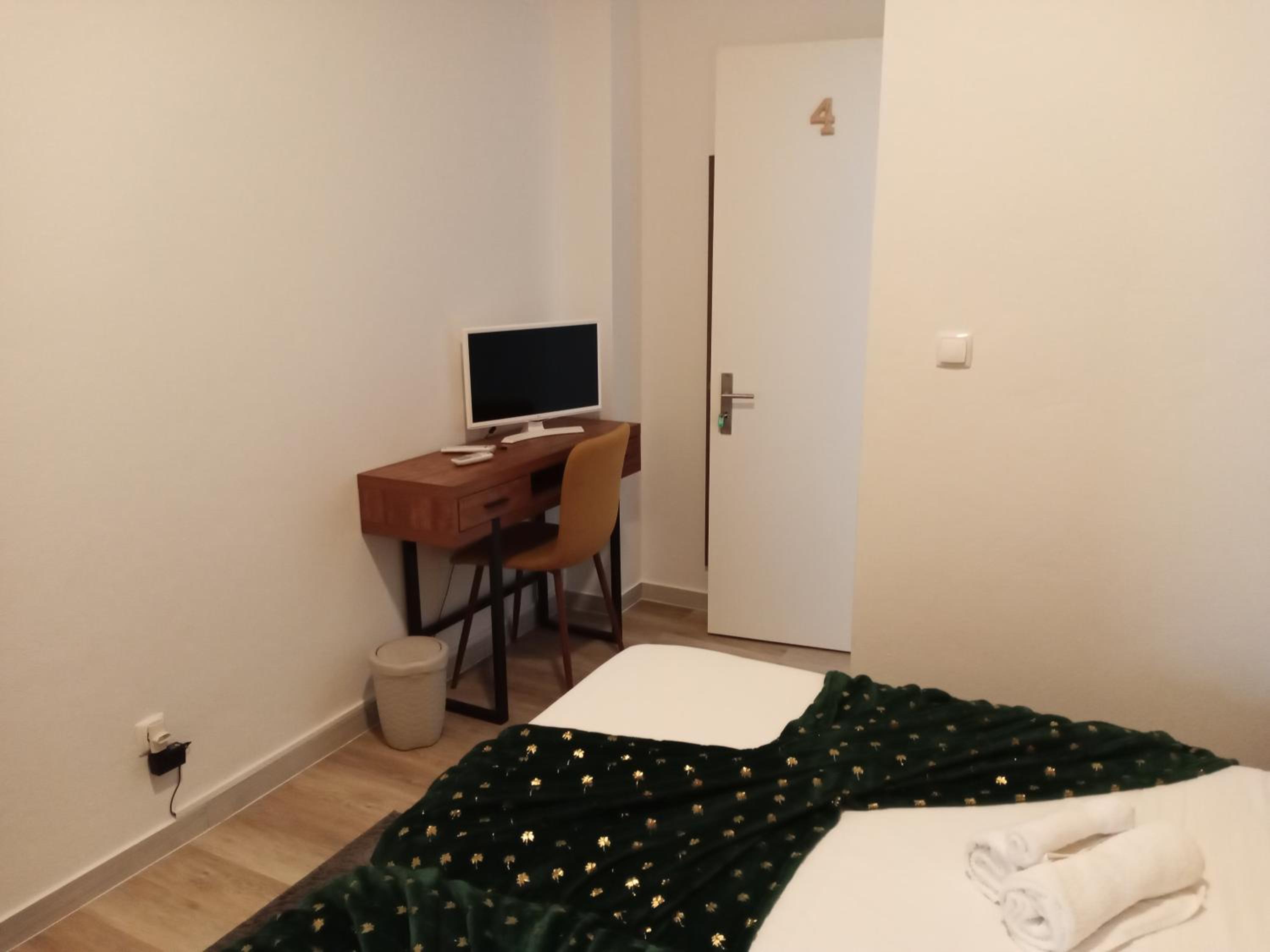Junior Suite with Garden View - Photo 1