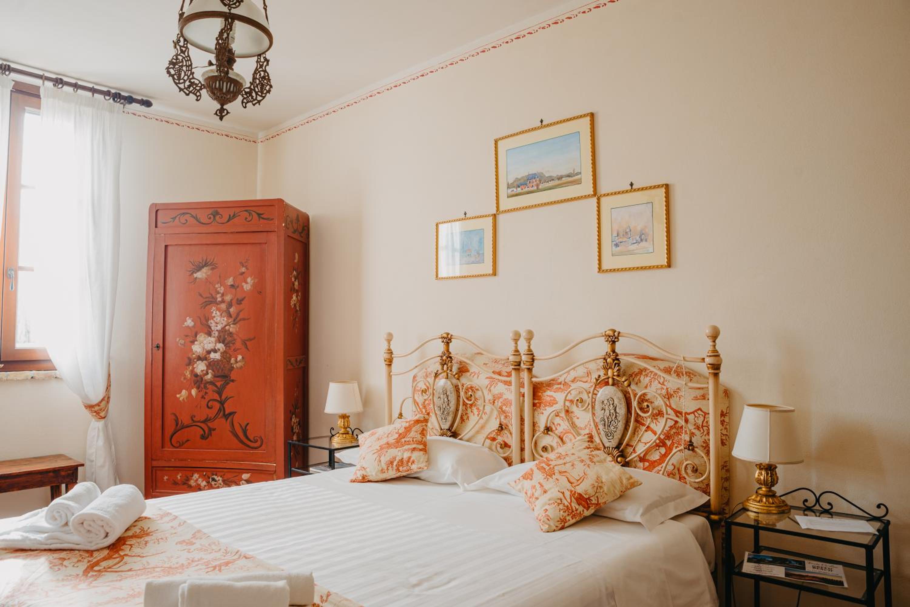 Superior Double Room - Photo 1