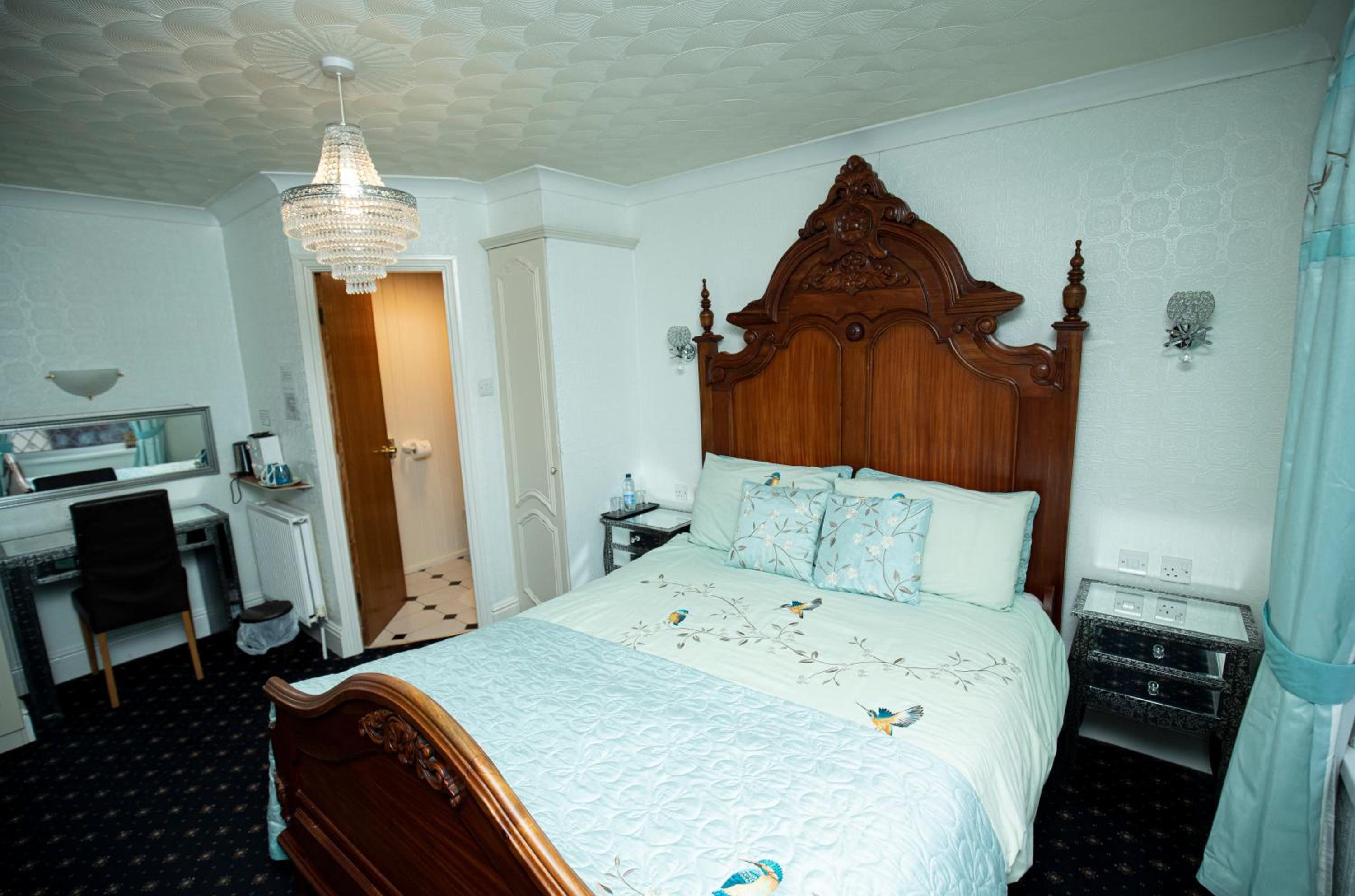 Deluxe Double Room with Shower photo 1