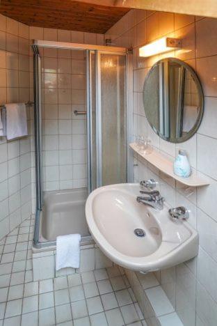 Quadruple Room with Balcony photo 3