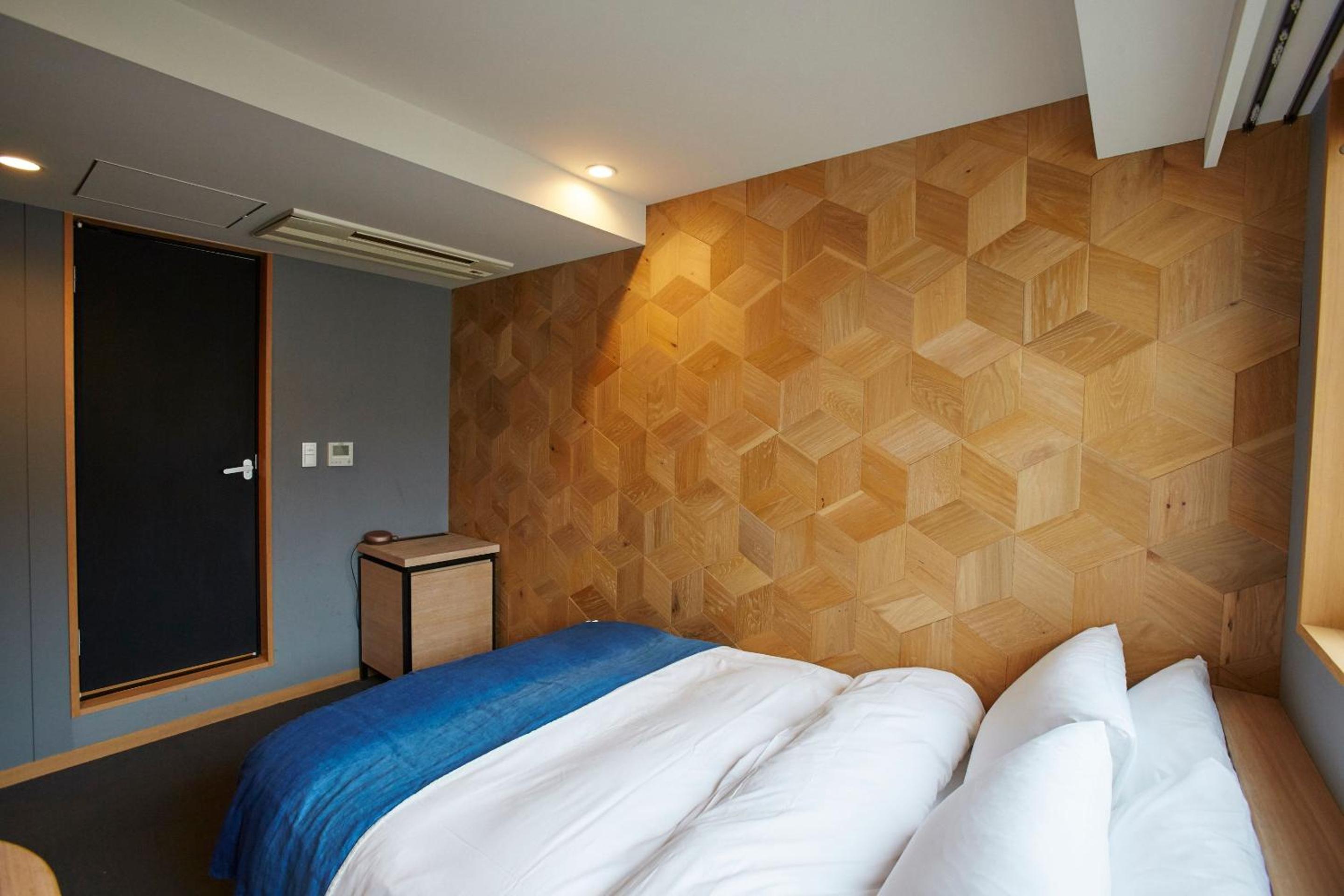 Short Stay (Check-in 18:00~/ Check-out ~10:00) - Economy Double Room photo 1