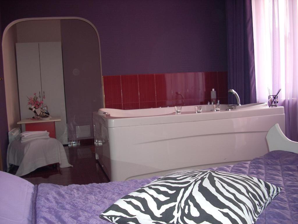Suite with Hot Tub and Balcony photo 2