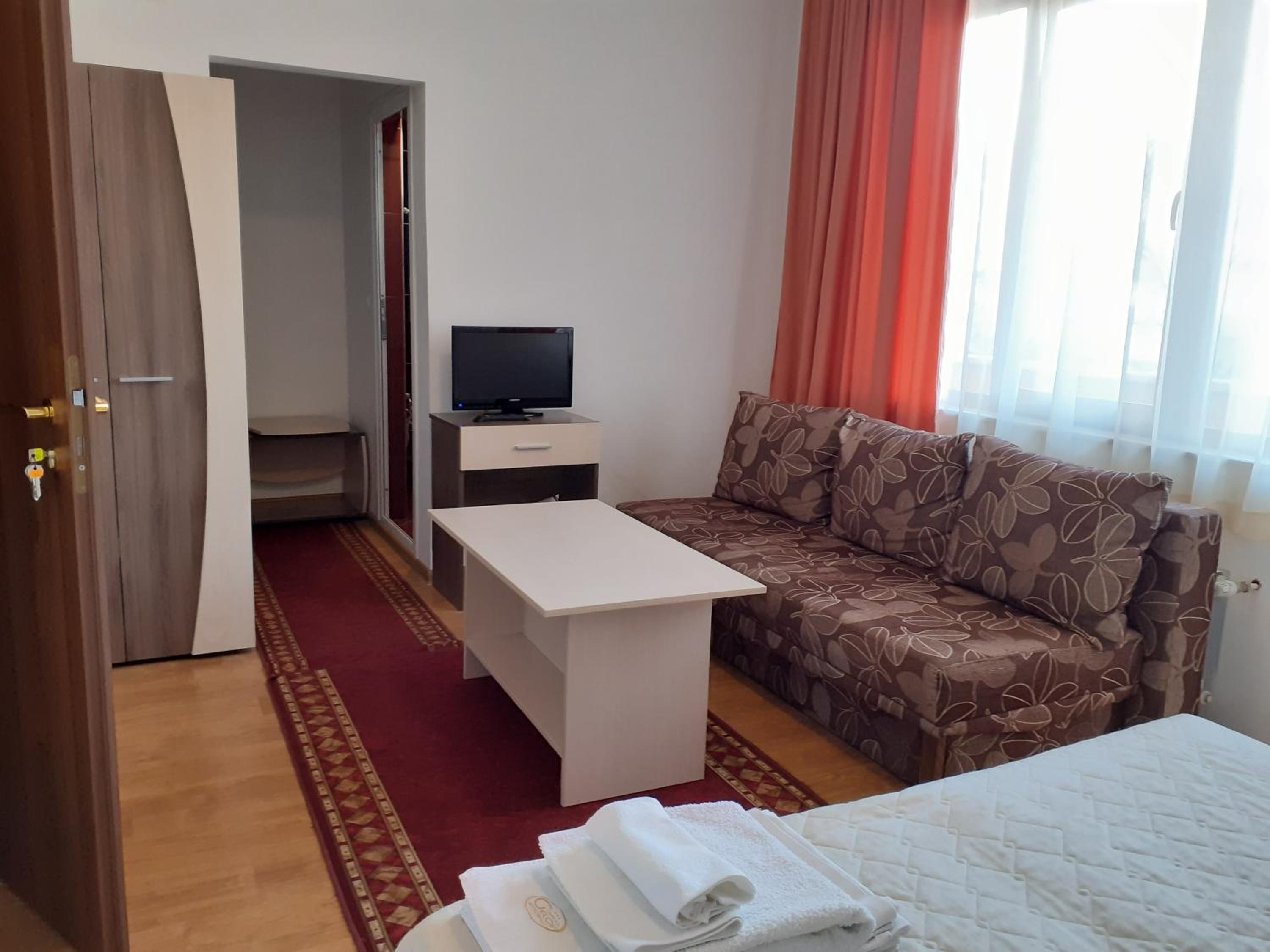 Studio with Balcony photo 3