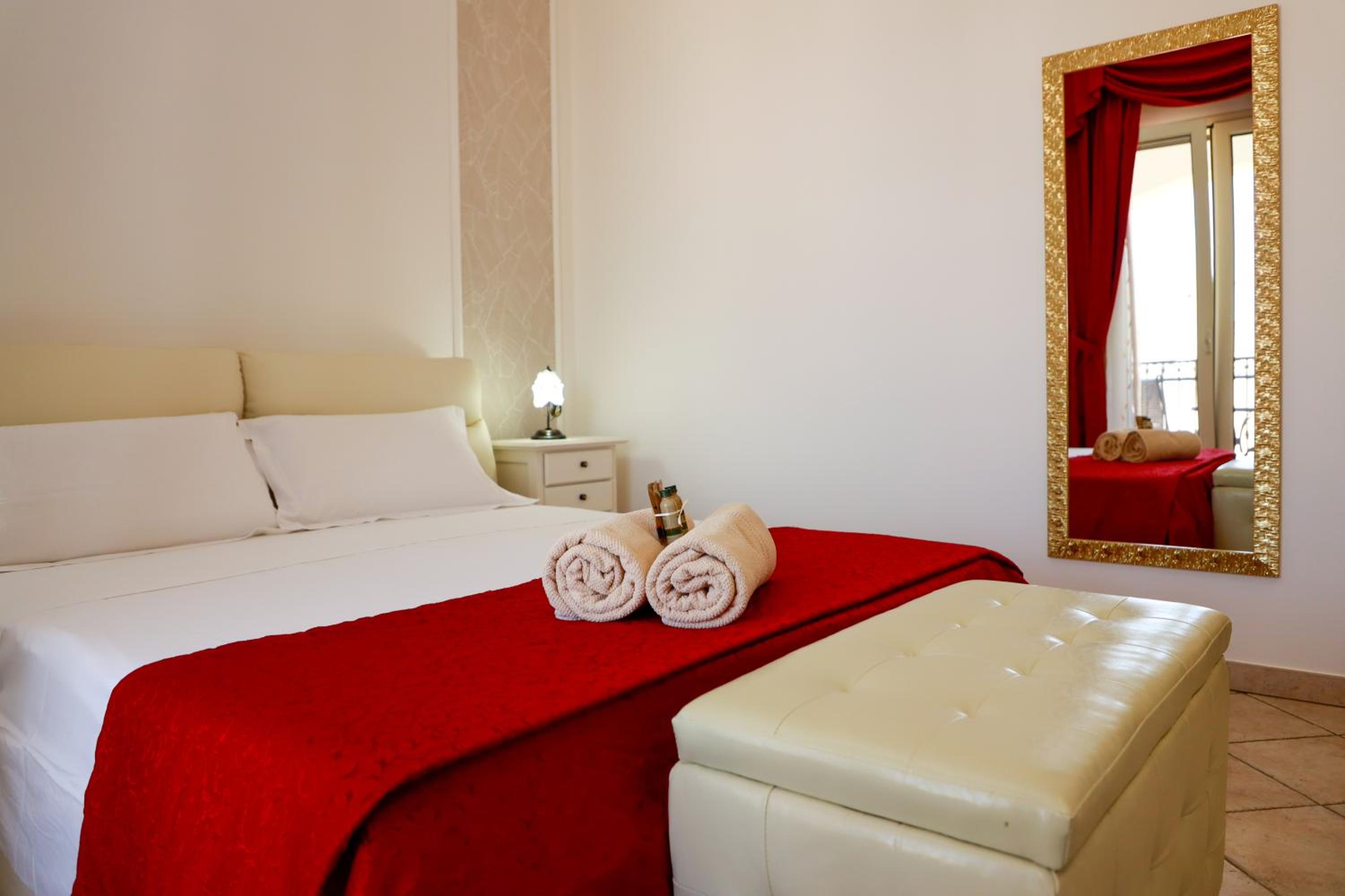 Superior Double Room - Photo 2