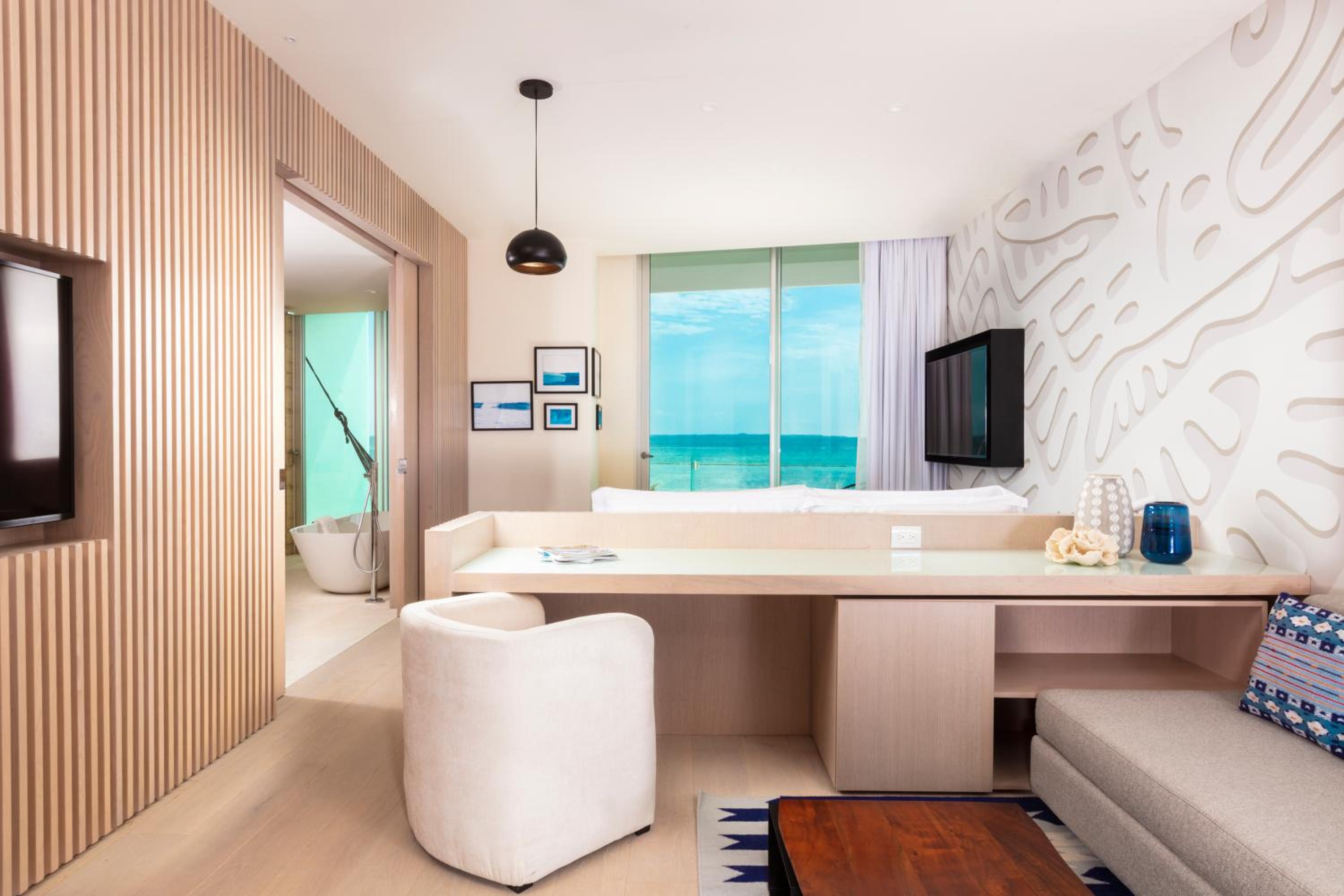 Deluxe King Room Ocean Front