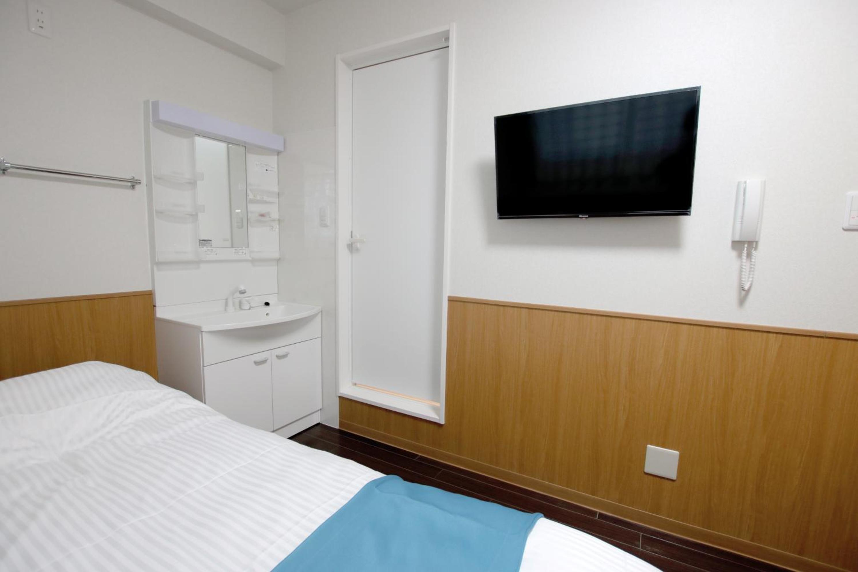 Standard Double Room - Photo 9