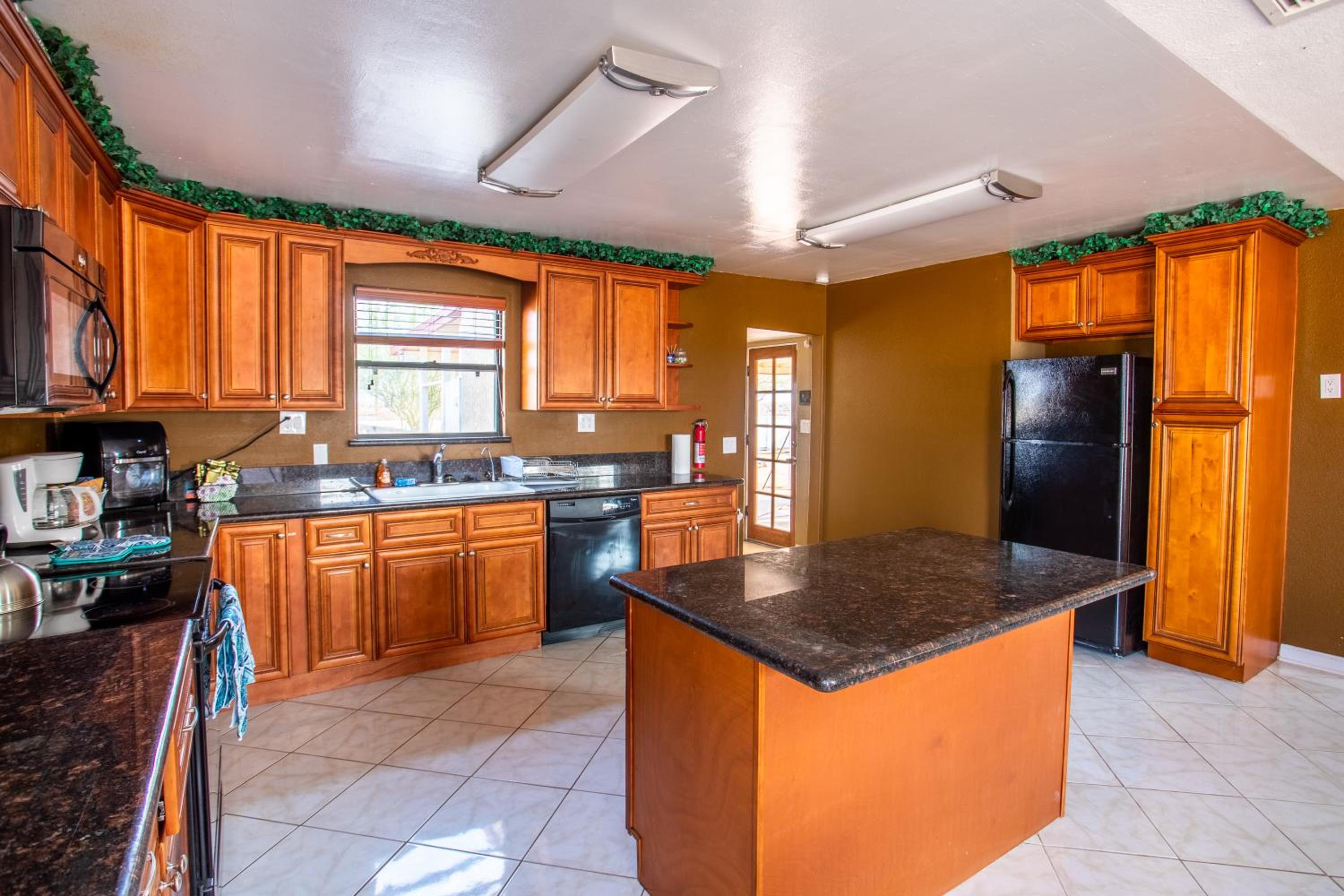 Three-Bedroom House - Photo 17