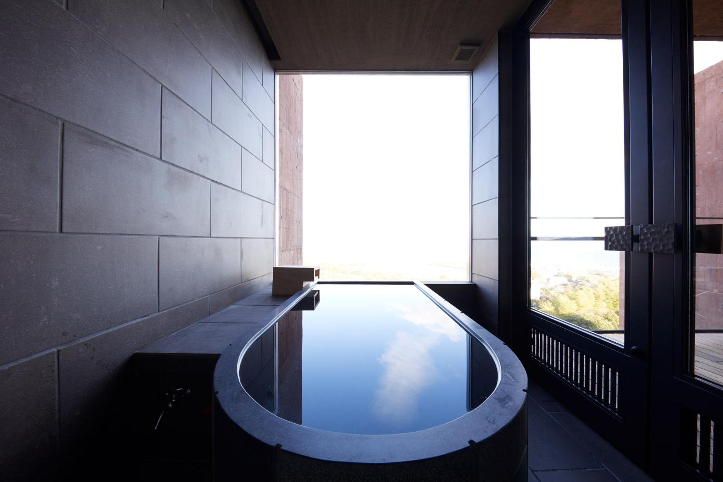 Twin Room (1-2F) with Semi Open-Air Bath (47㎡) Non-Smoking - Photo 2