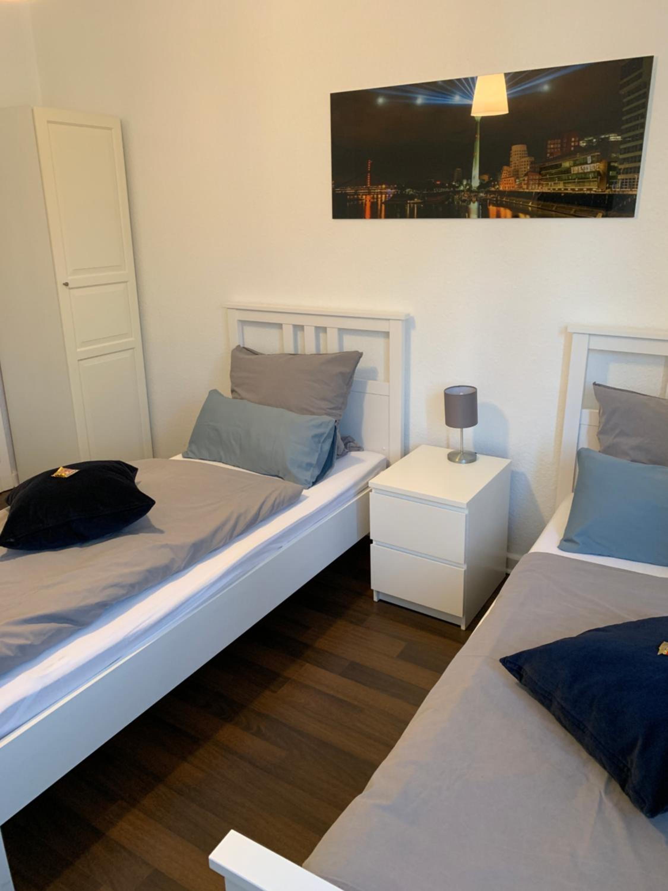 Double Room with Private External Bathroom - Photo 1