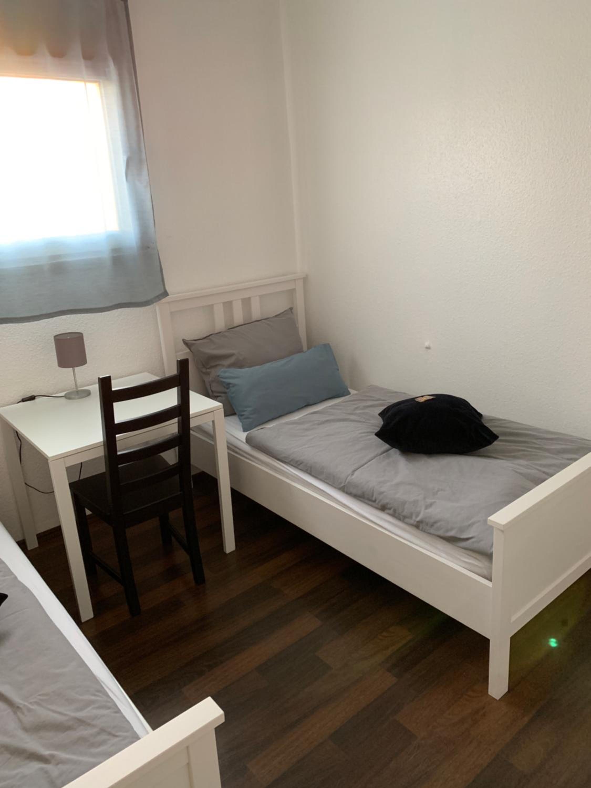 Double Room with Private Bathroom - Photo 5