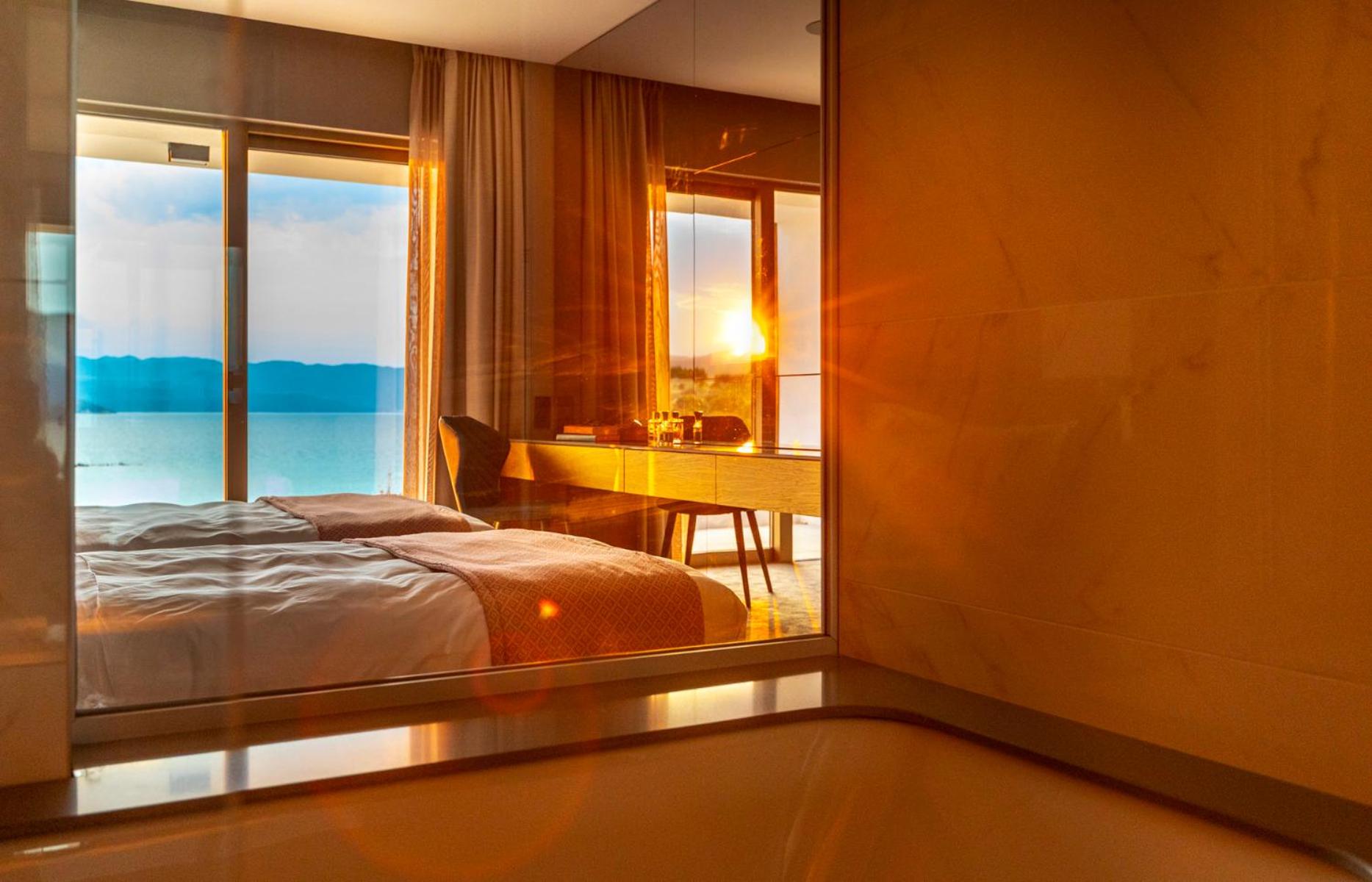 Double room with Harbor View - Photo 6