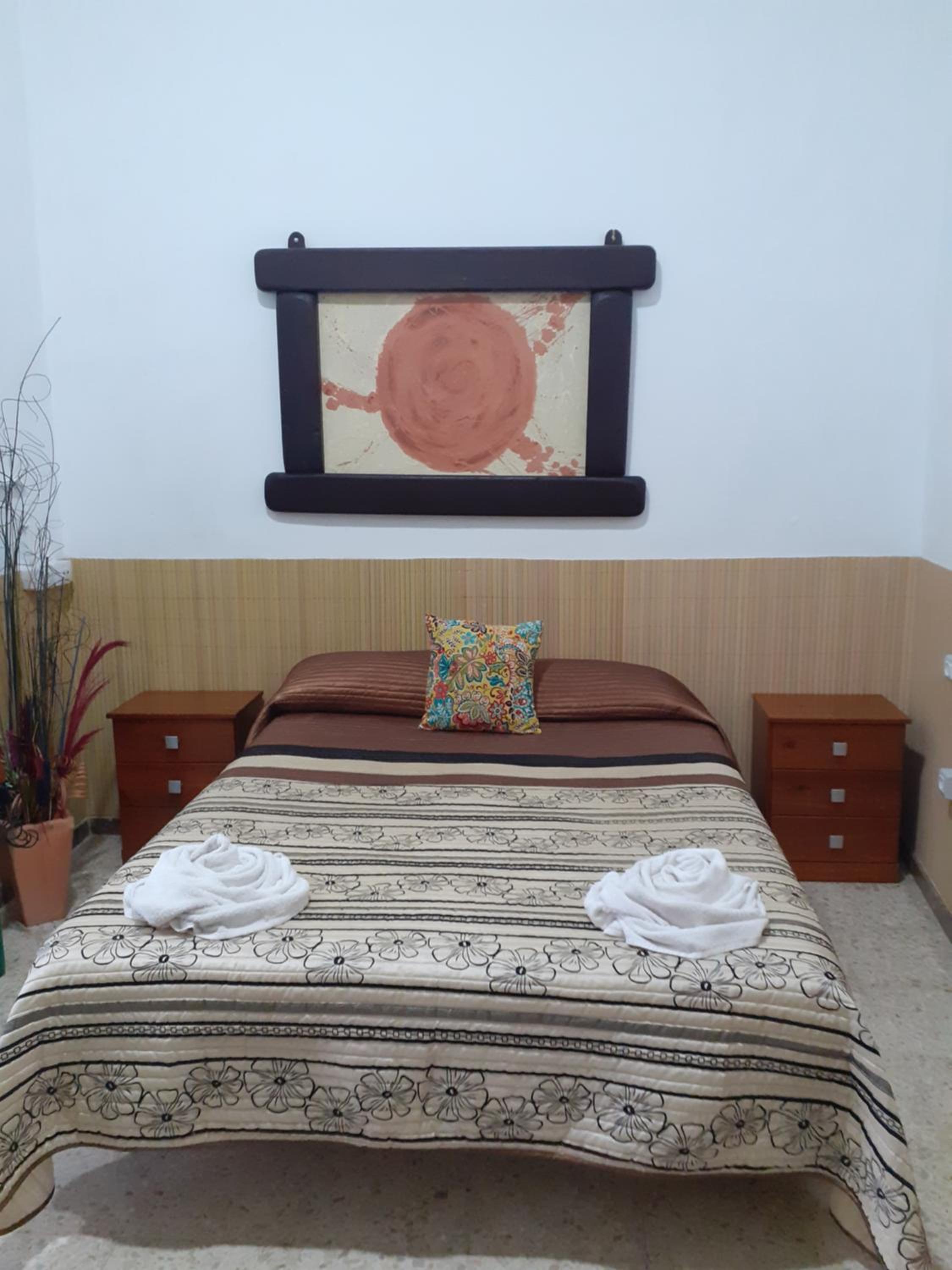 Quadruple Room with Bathroom - Photo 2