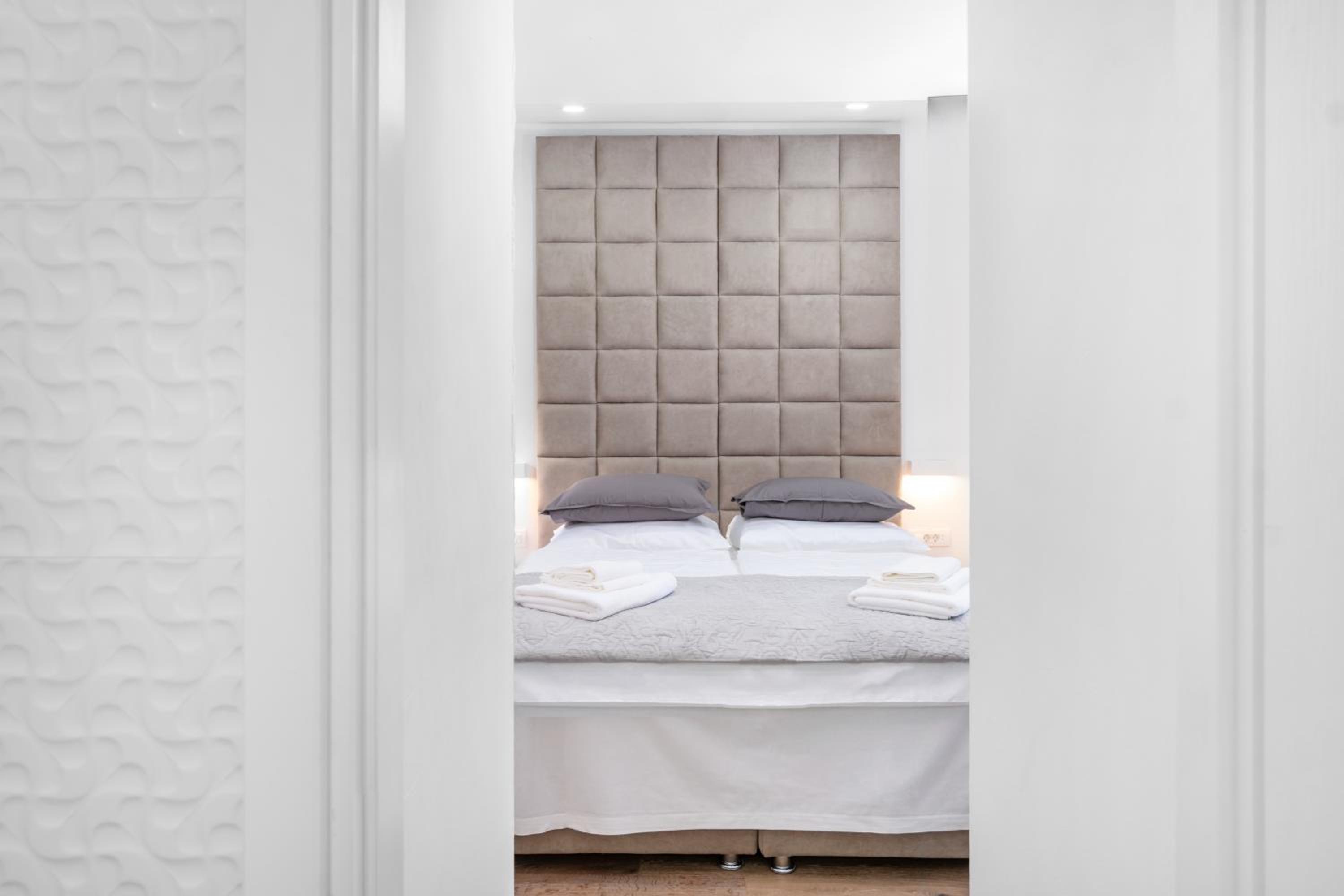 Superior Double Room - Photo 10