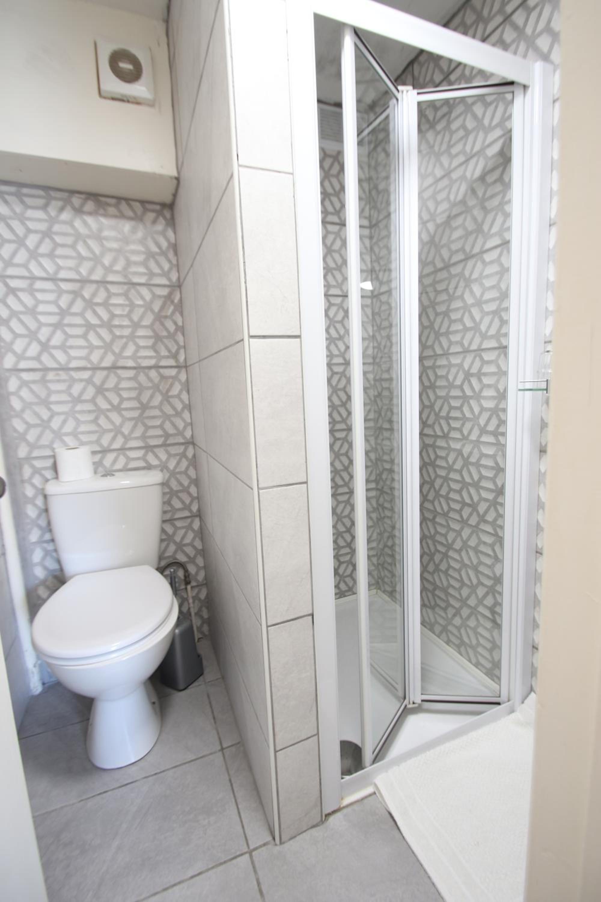 Apartment - Split Level - Photo 7