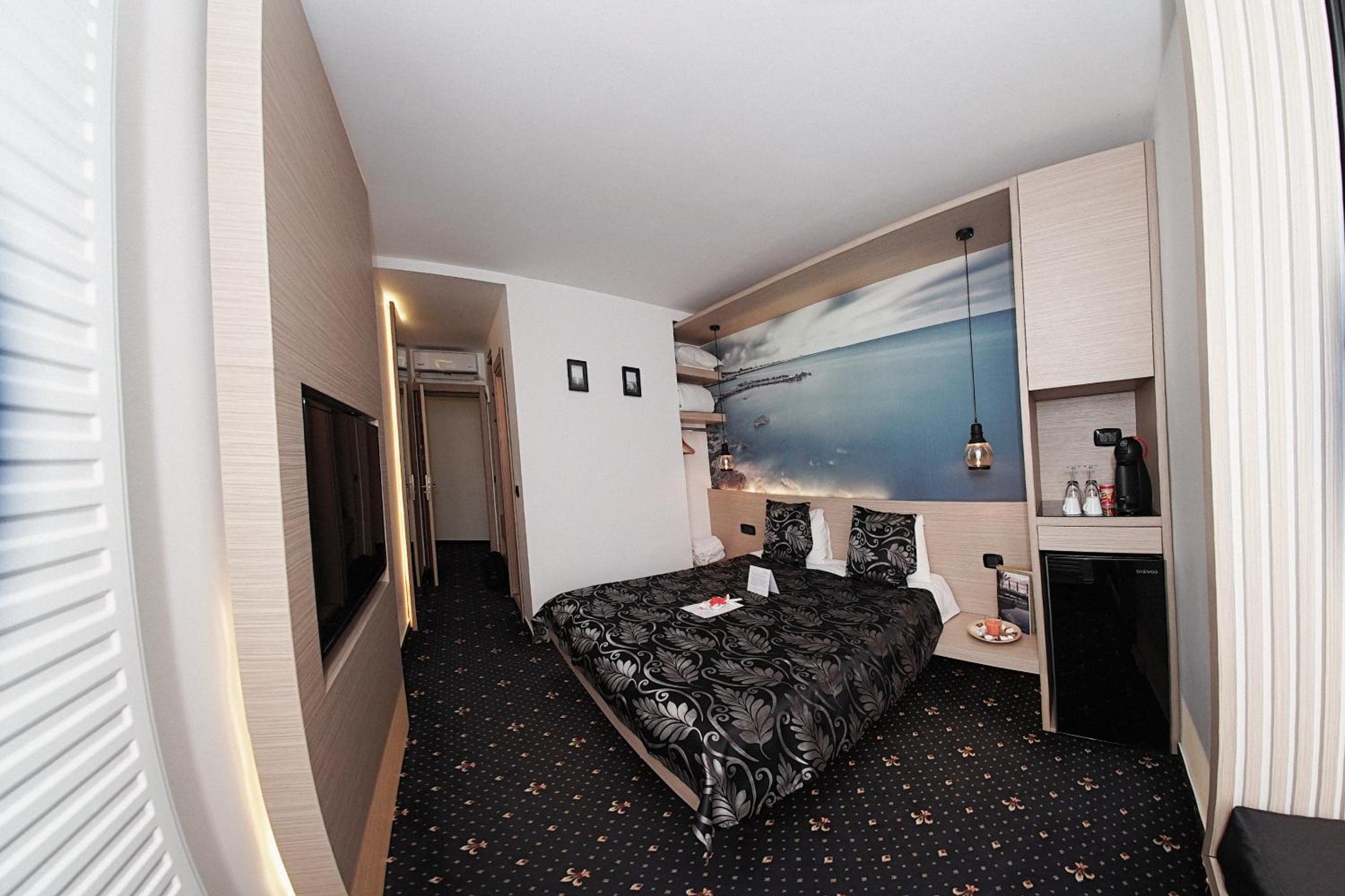 AQVATONIC 4* - Partial Sea View Double Room