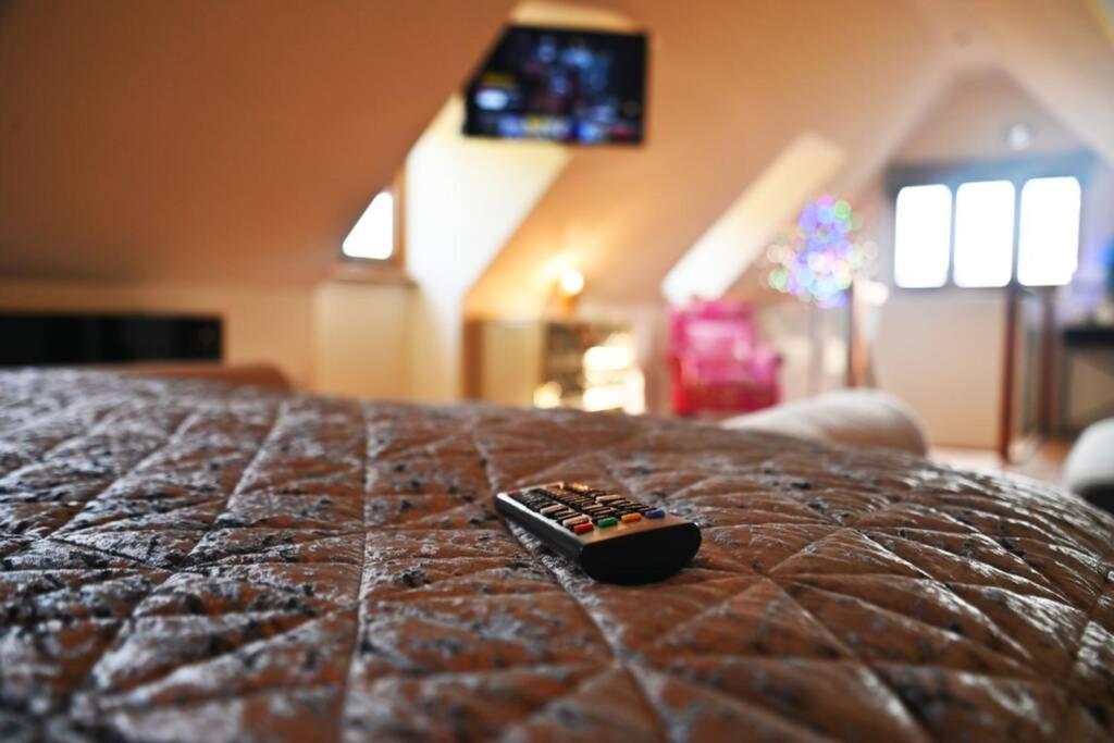 One-Bedroom House photo 1