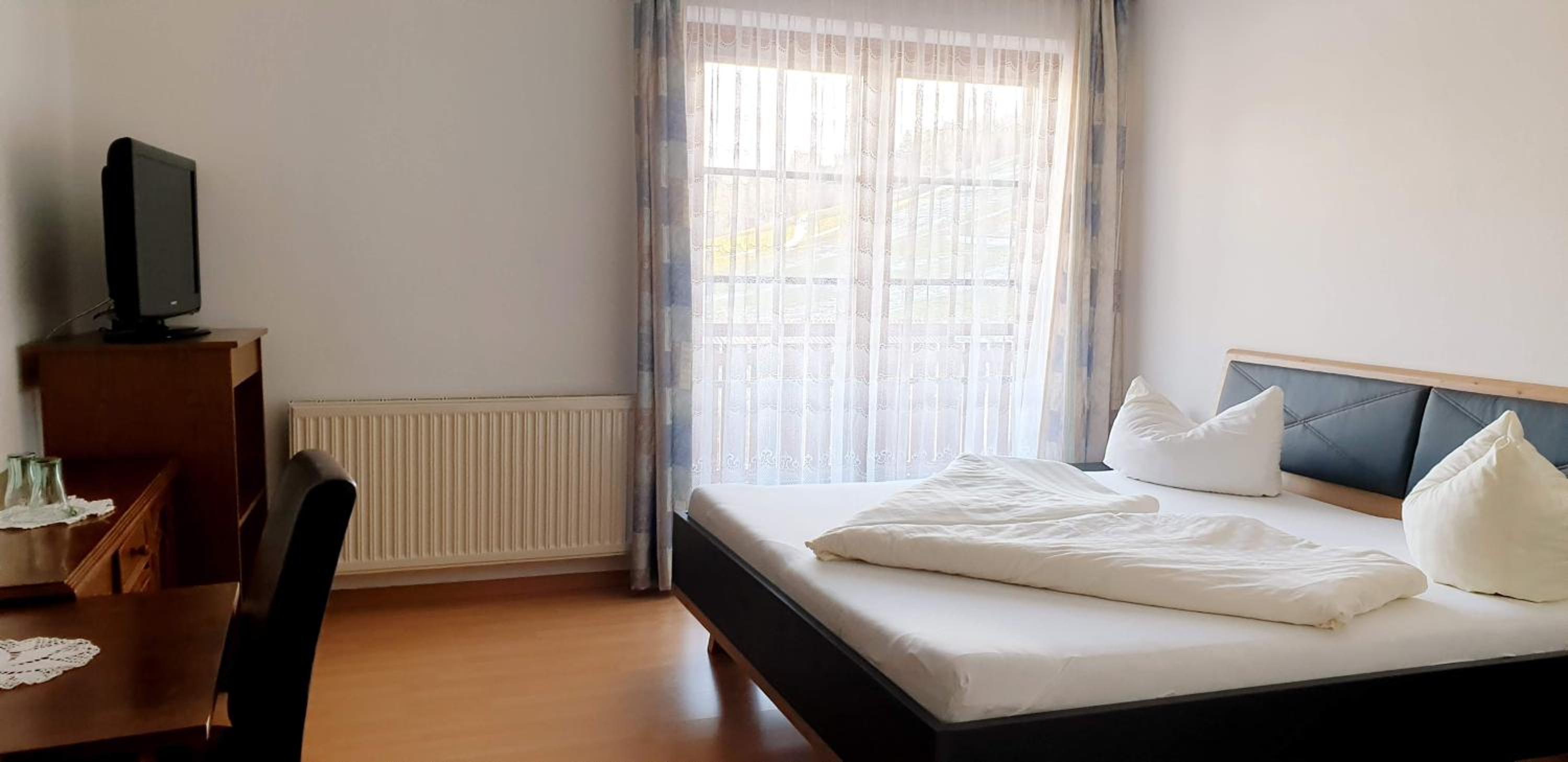 Double Room with Balcony - Annex - Photo 1