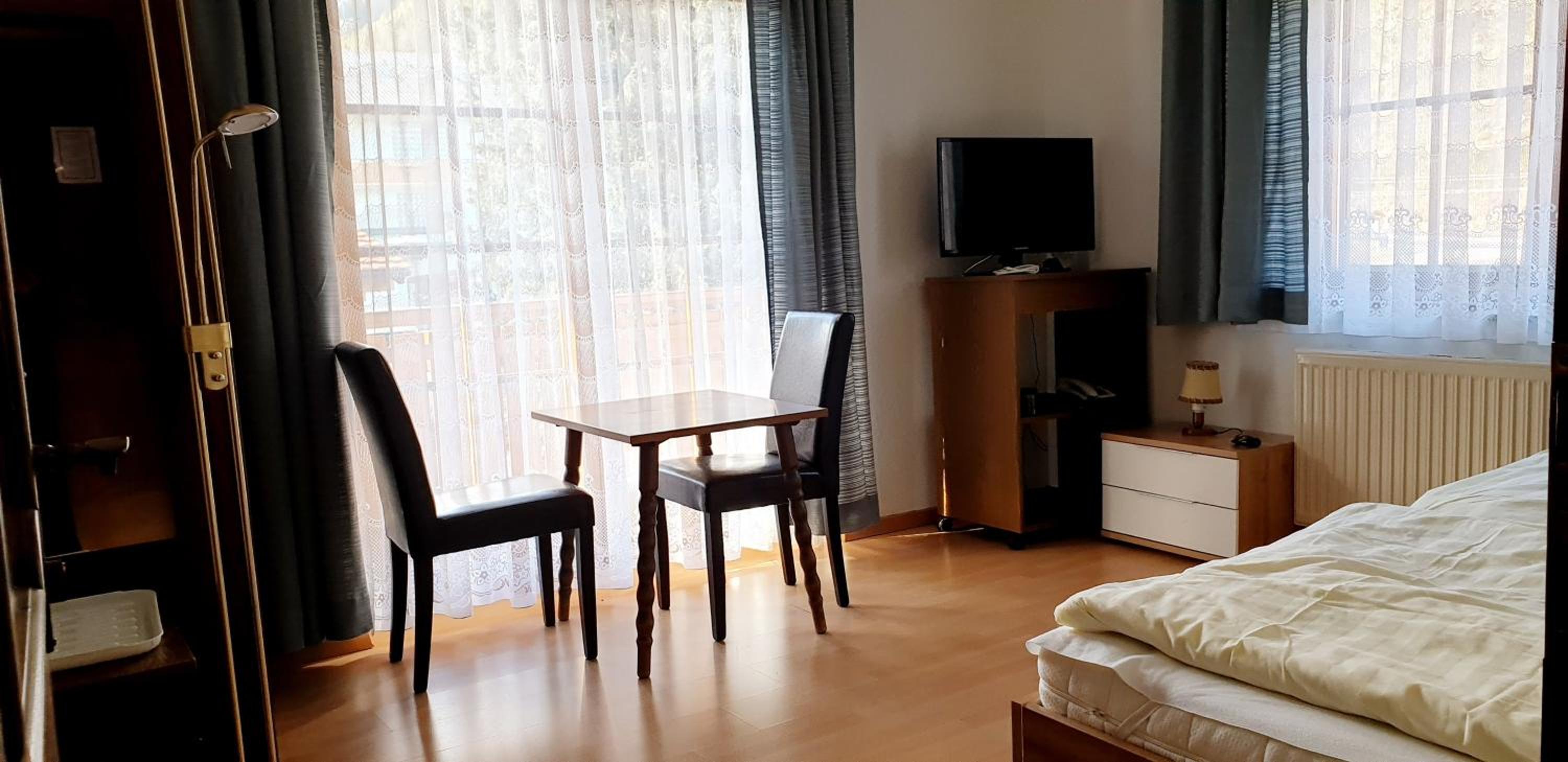 Double Room with Balcony - Annex - Photo 8