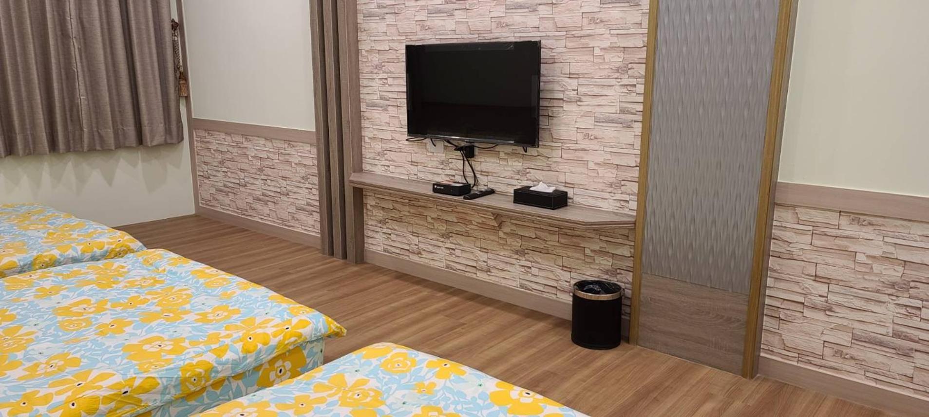 Family Room photo 2