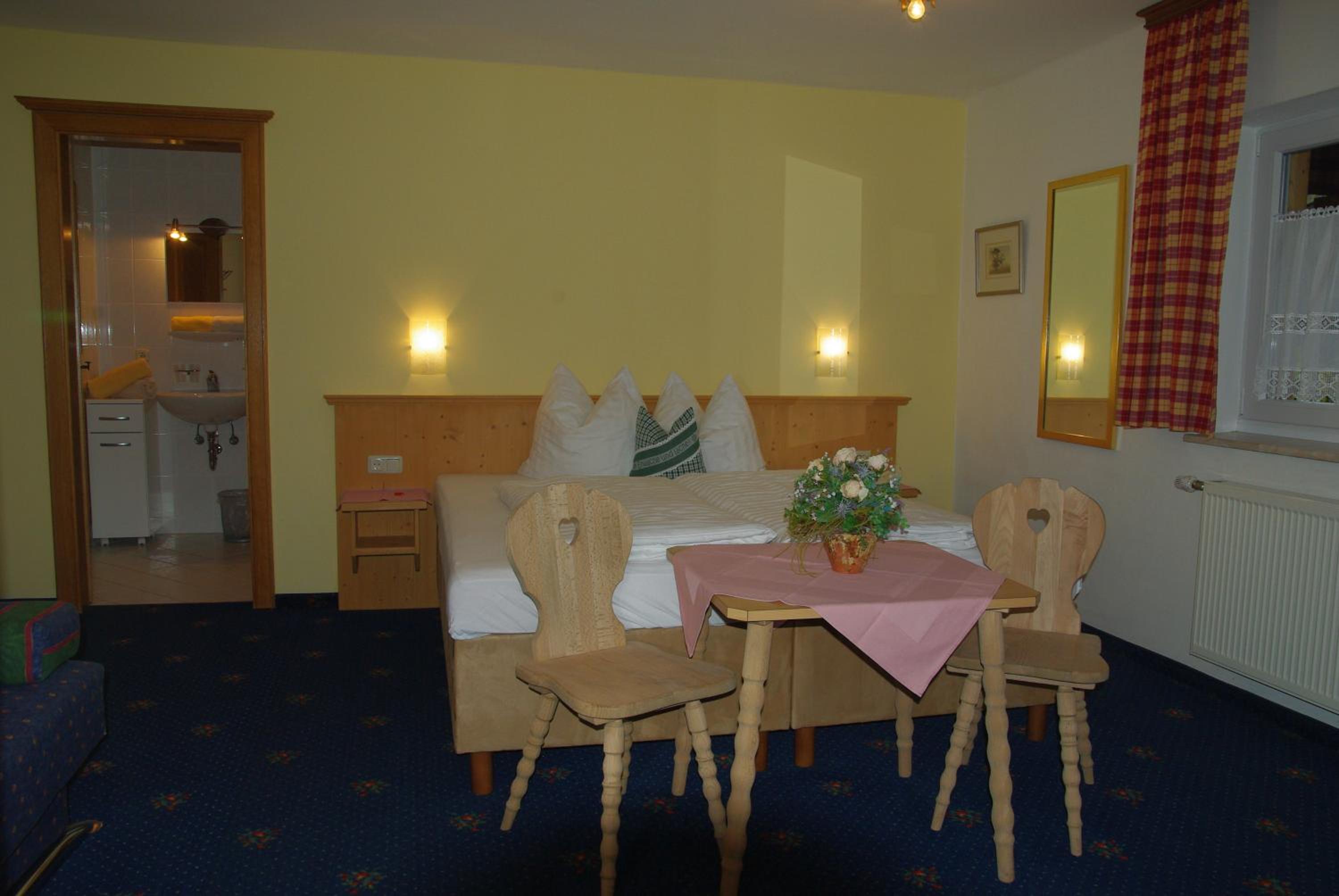 Double Room - Photo 1