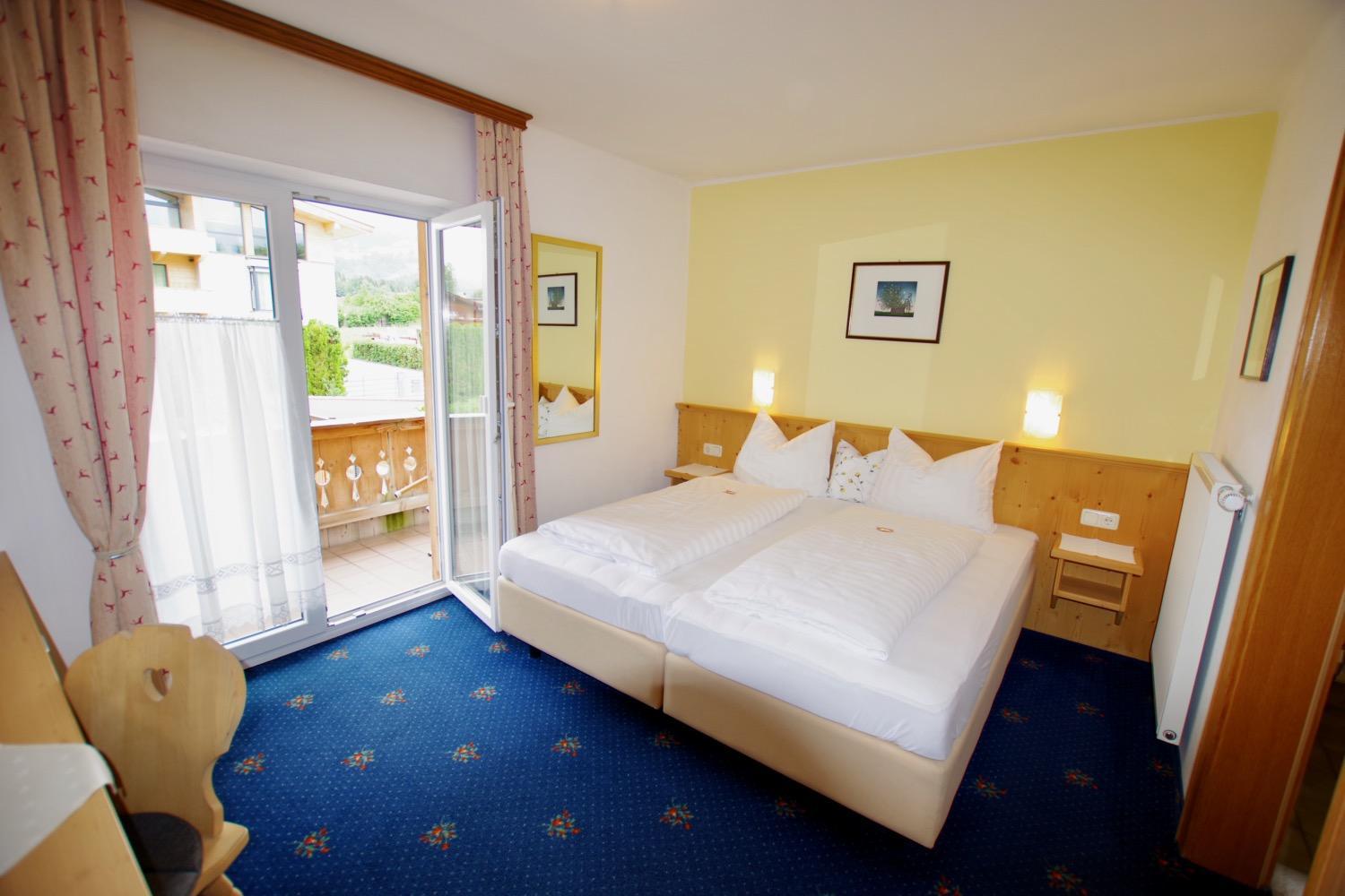 Double Room - Photo 5