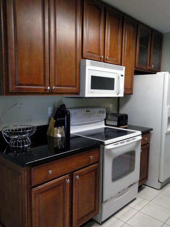 Three-Bedroom House photo 2