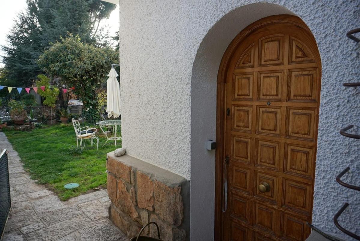 One-Bedroom House photo 2