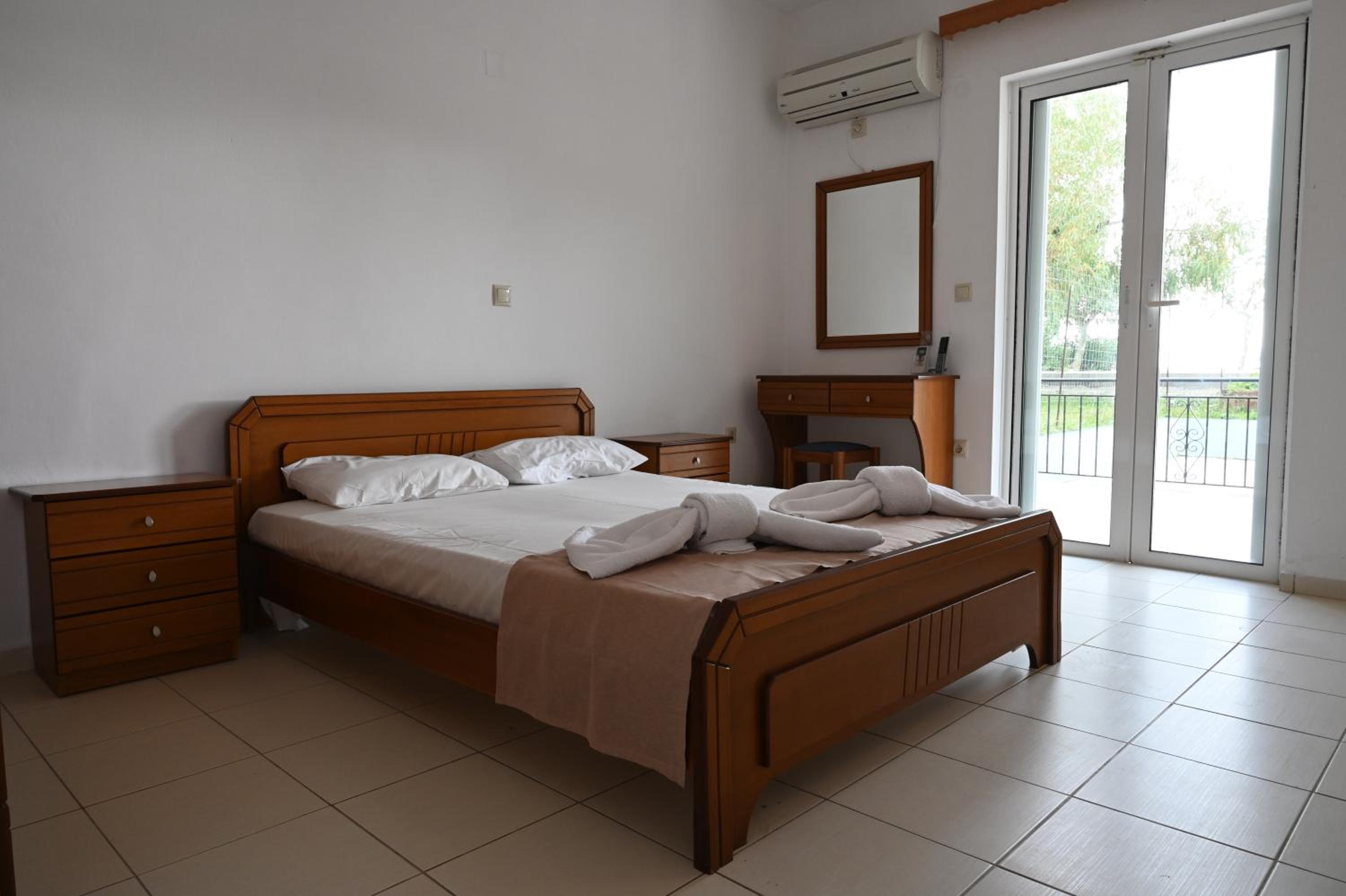 Apartment - Ground Floor photo 1