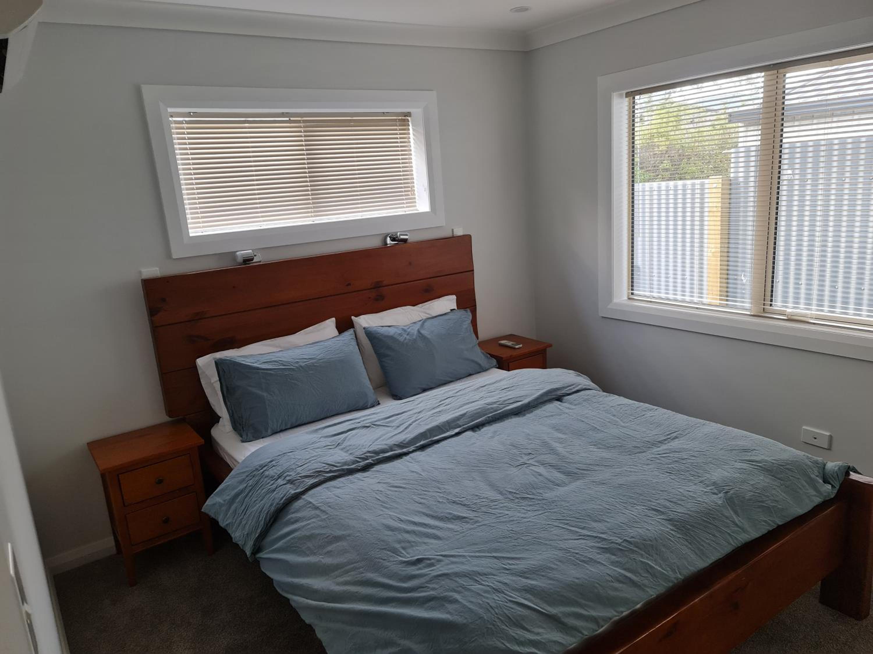 Three-Bedroom House - Photo 3
