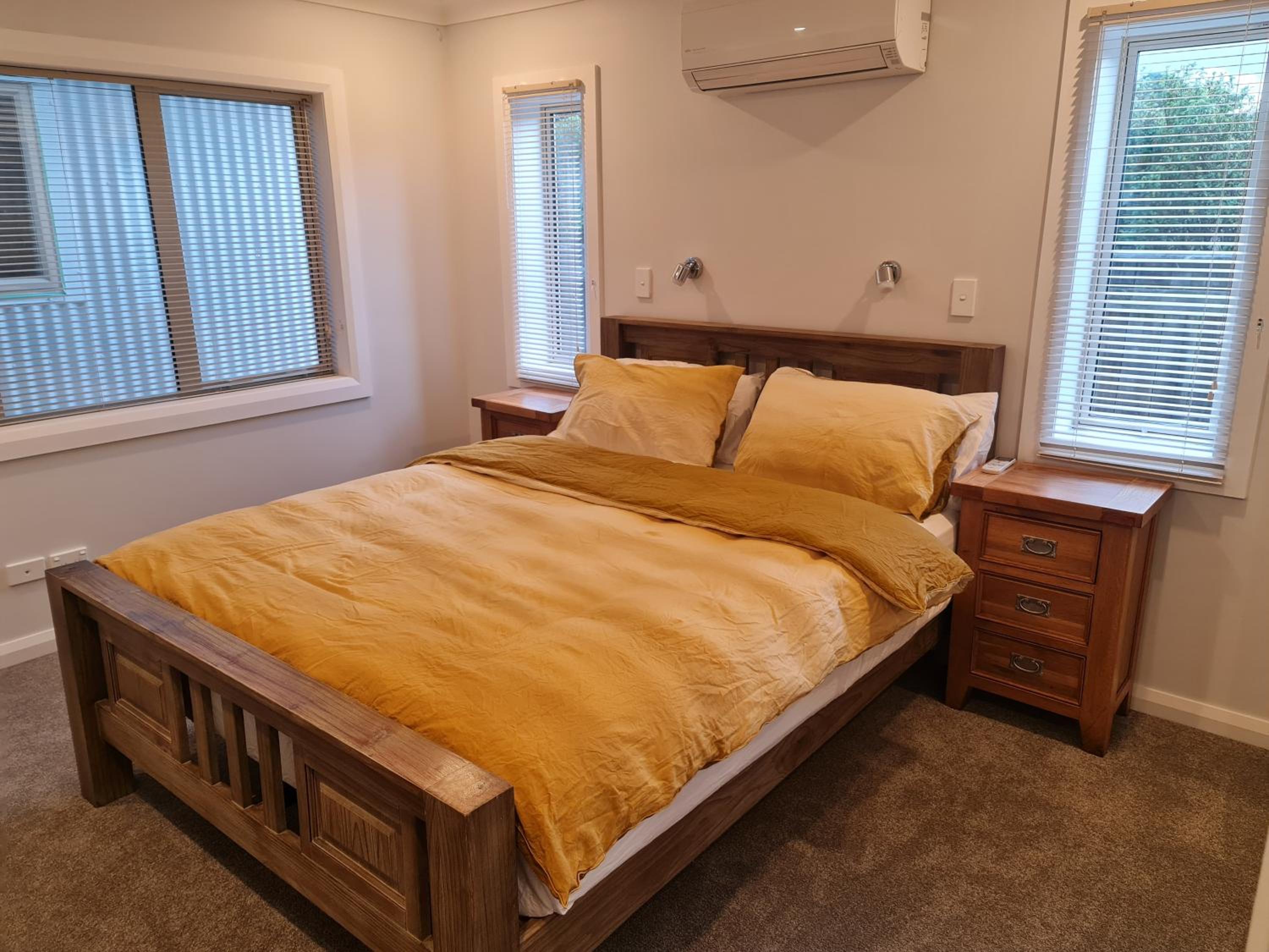 Three-Bedroom House - Photo 7