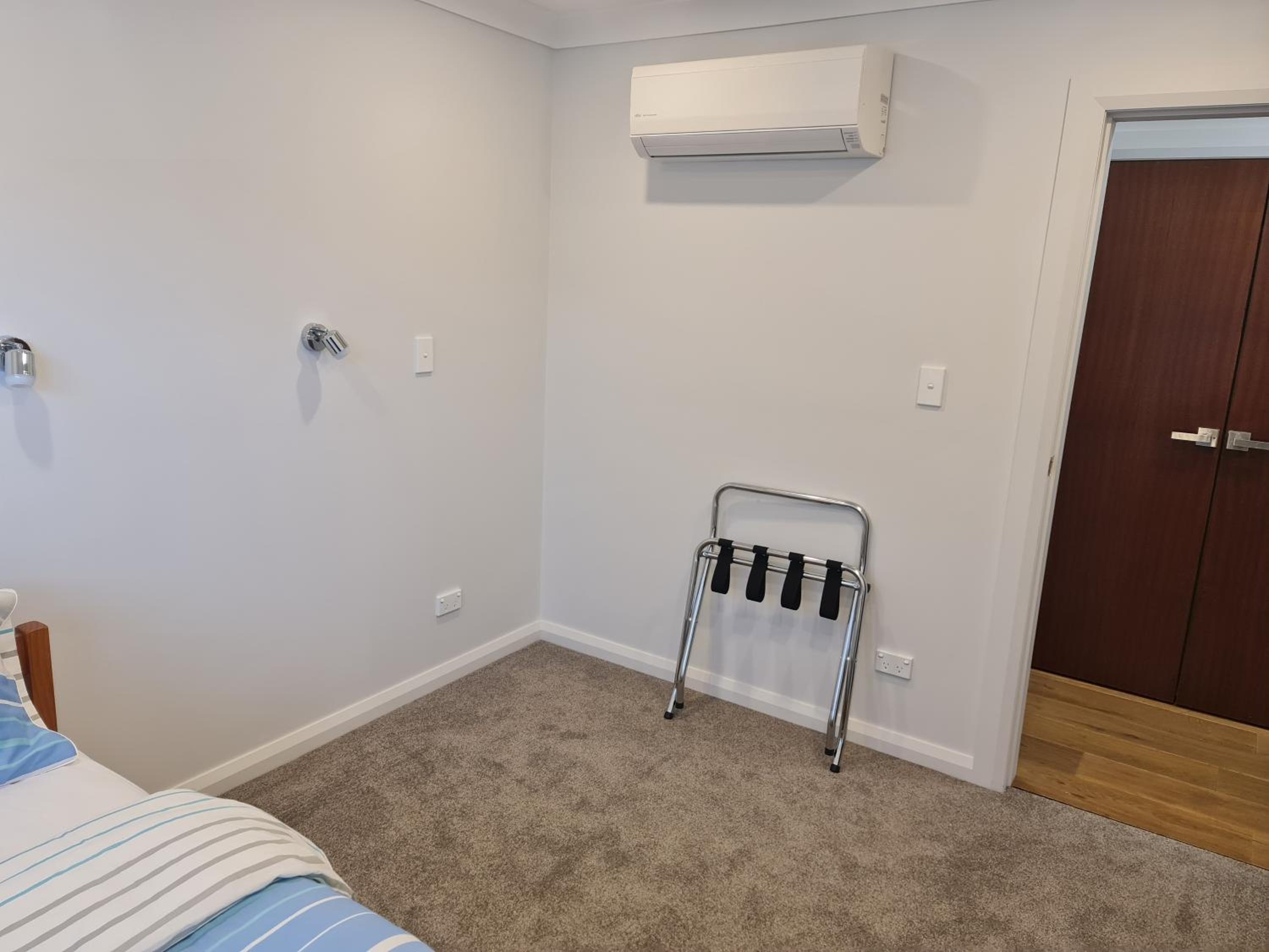 Three-Bedroom House - Photo 10
