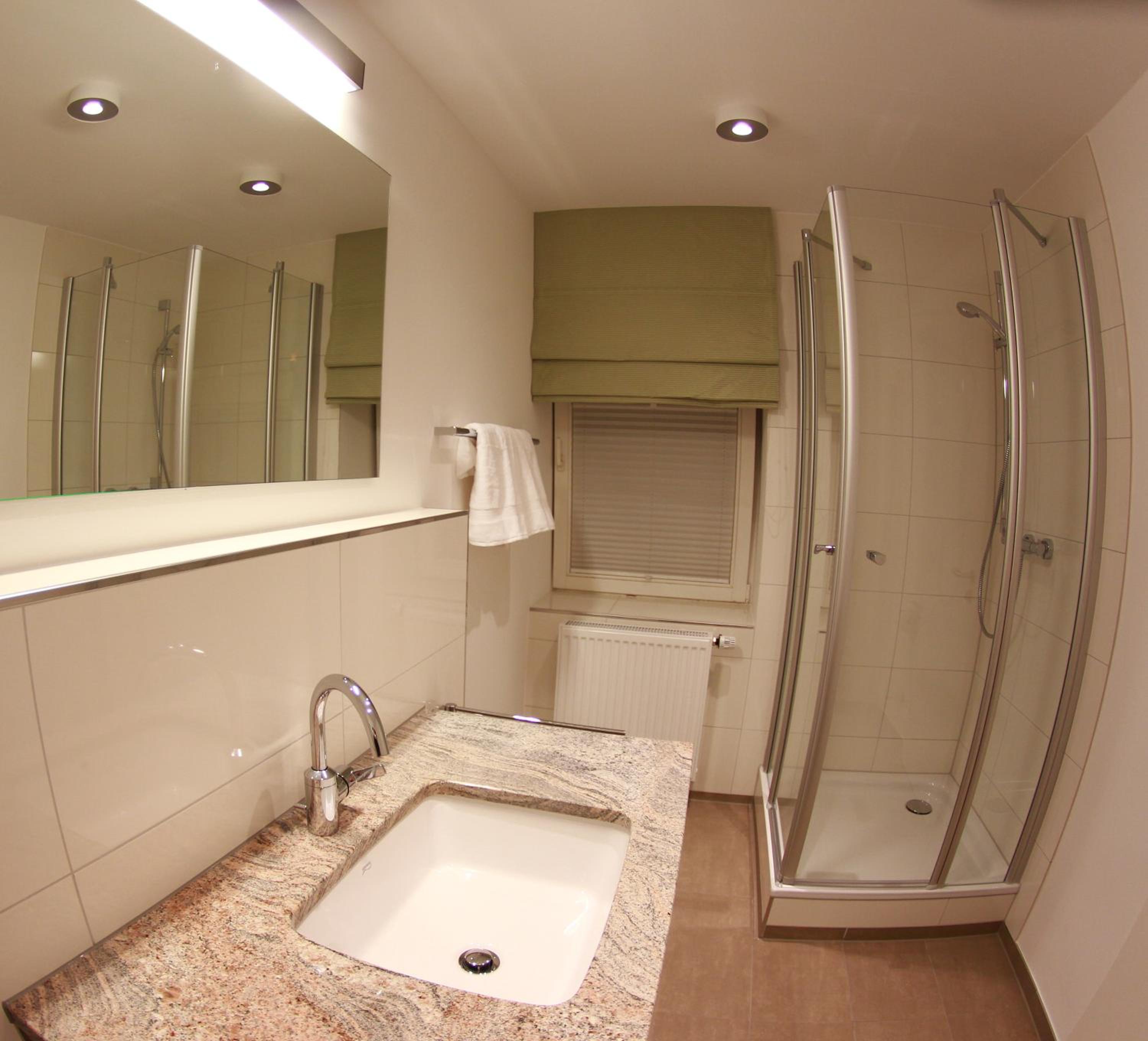 Double or Twin Room - Photo 4