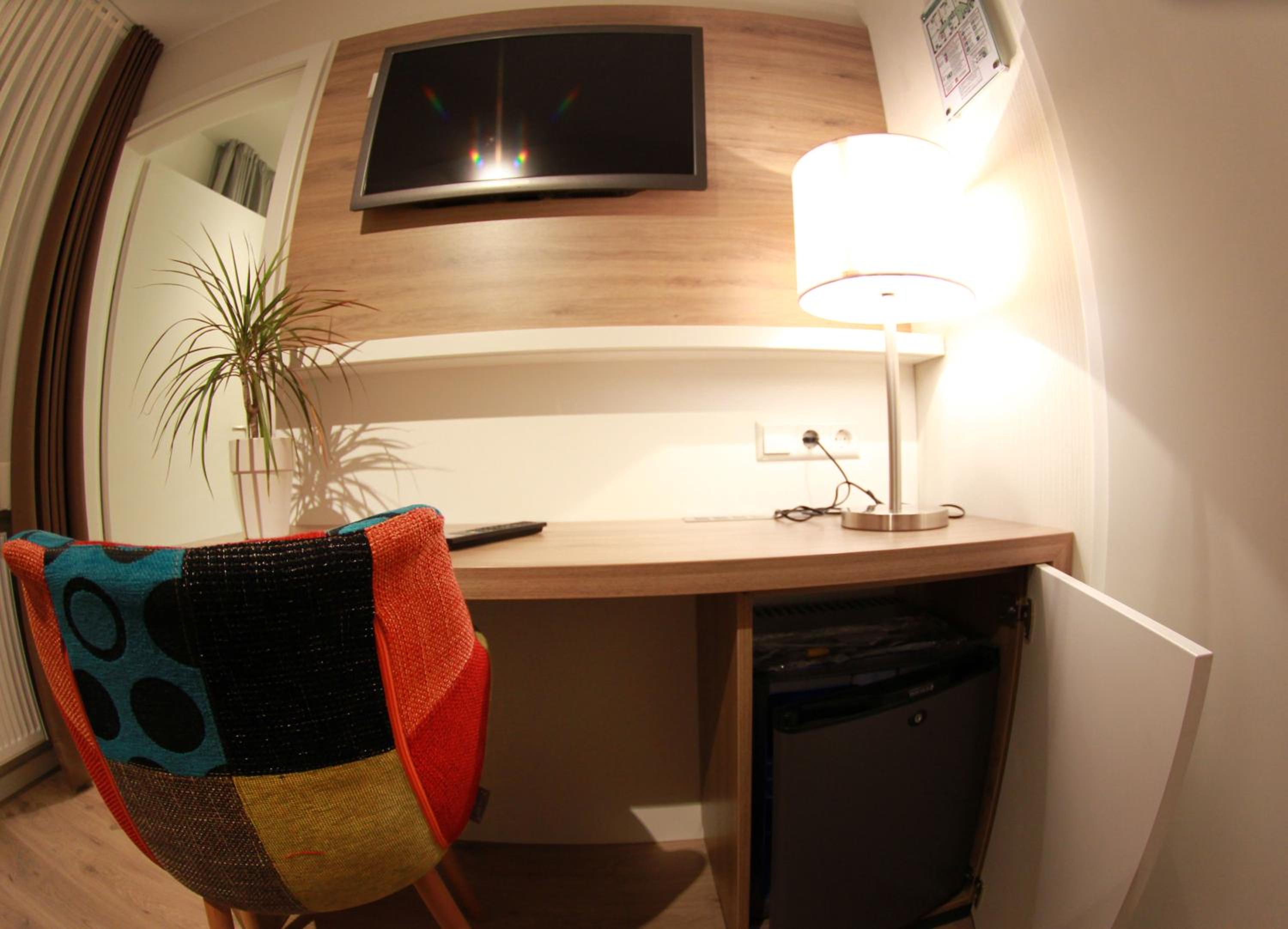 Double or Twin Room - Photo 5