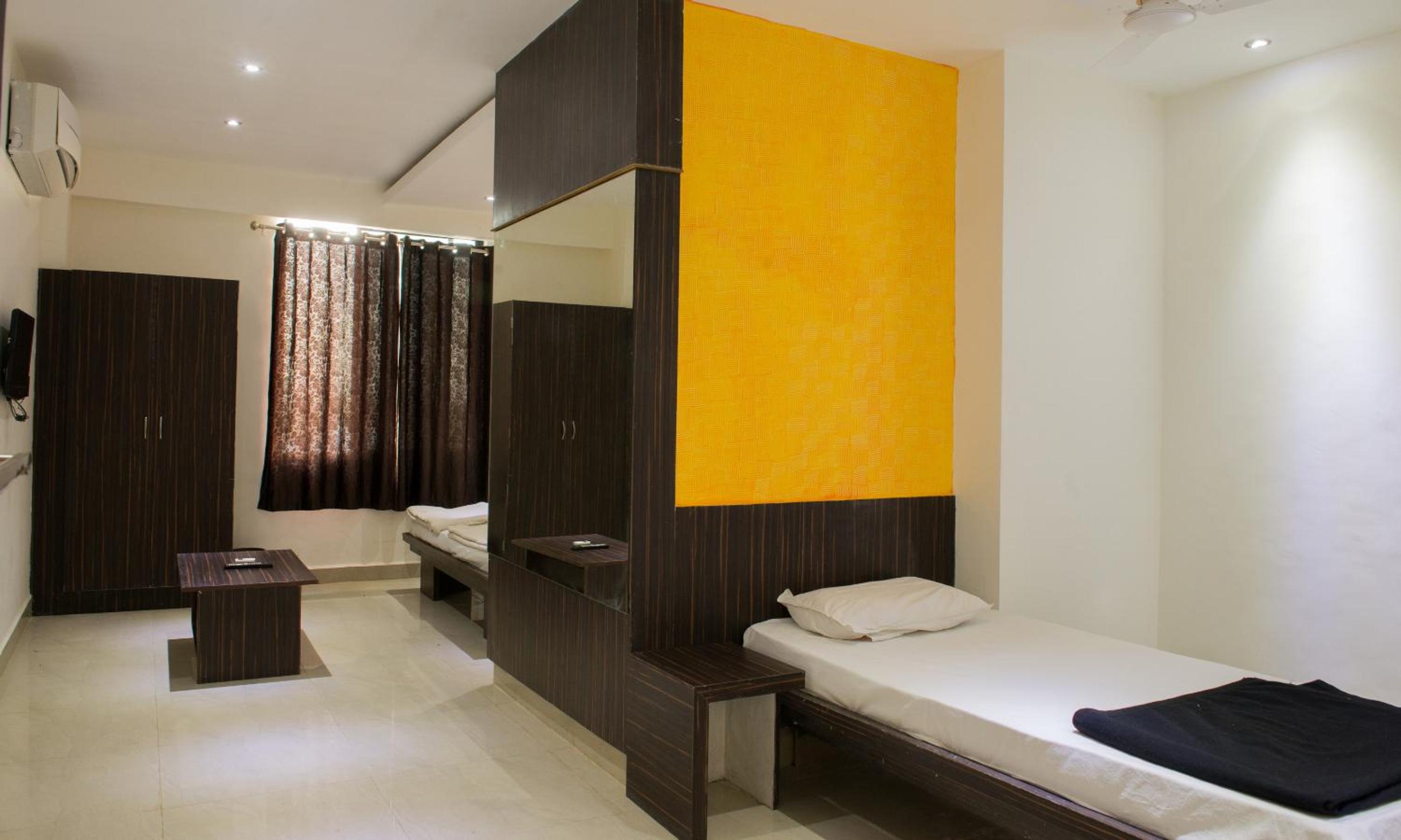 Standard Double Room - Photo 4
