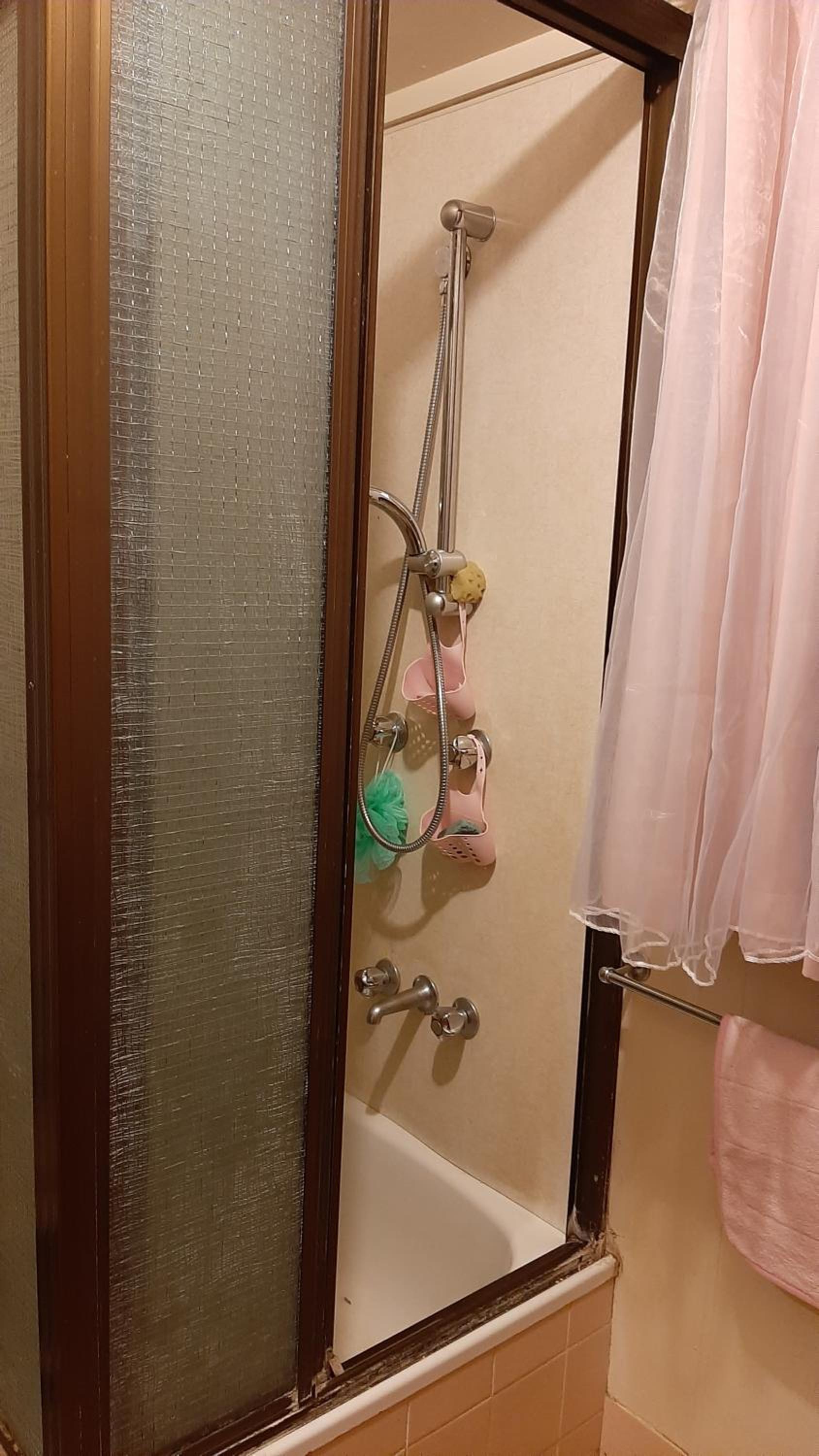 Budget Double Room - Photo 2