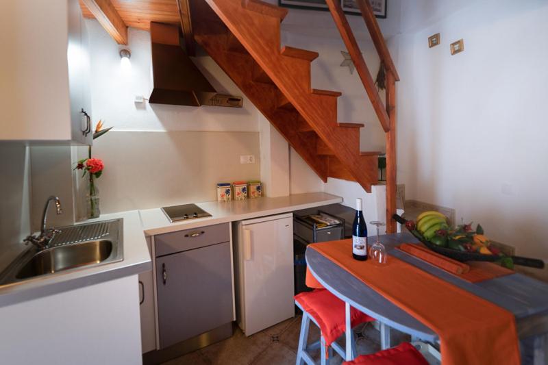 One-Bedroom House photo 2