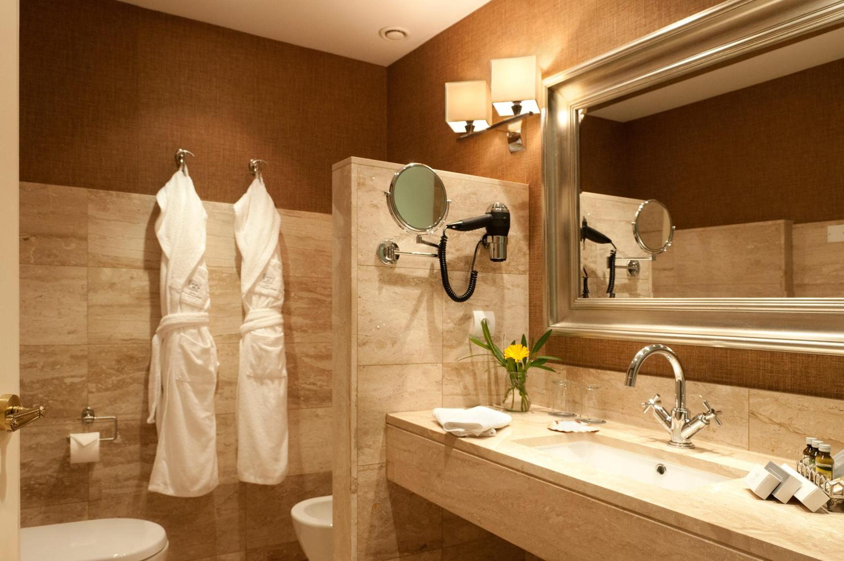 Classic Double Room - Photo 2