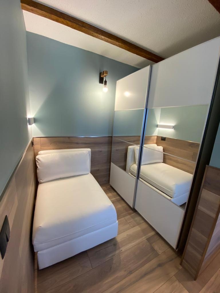 One-Bedroom Apartment - Photo 15
