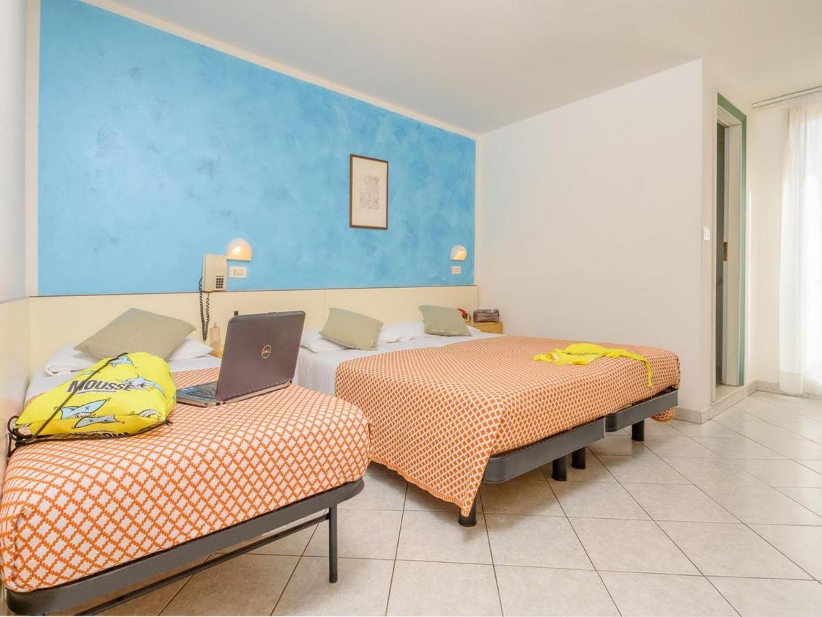 Triple Room photo 2
