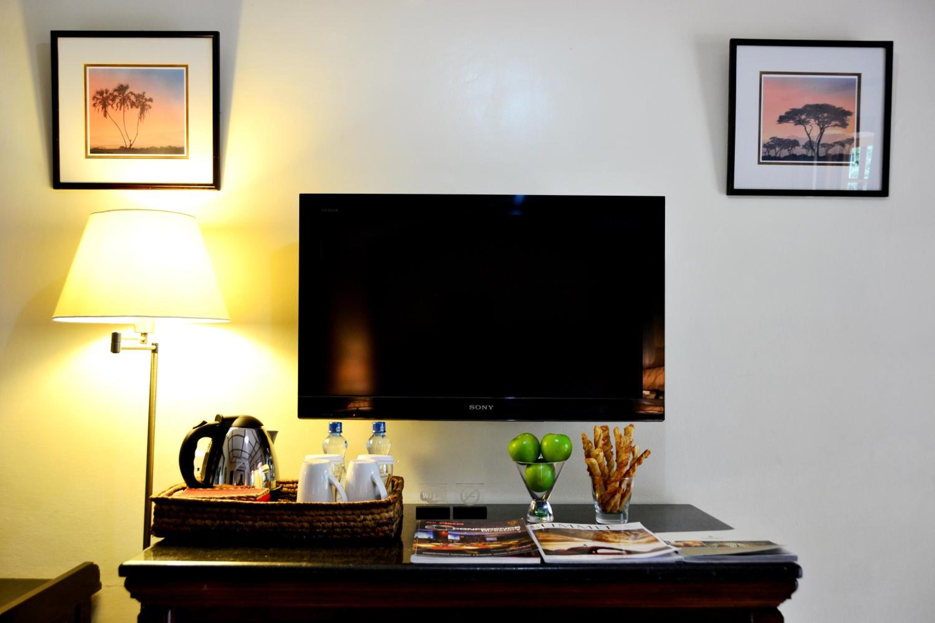 Deluxe Double or Twin Room - Photo 4