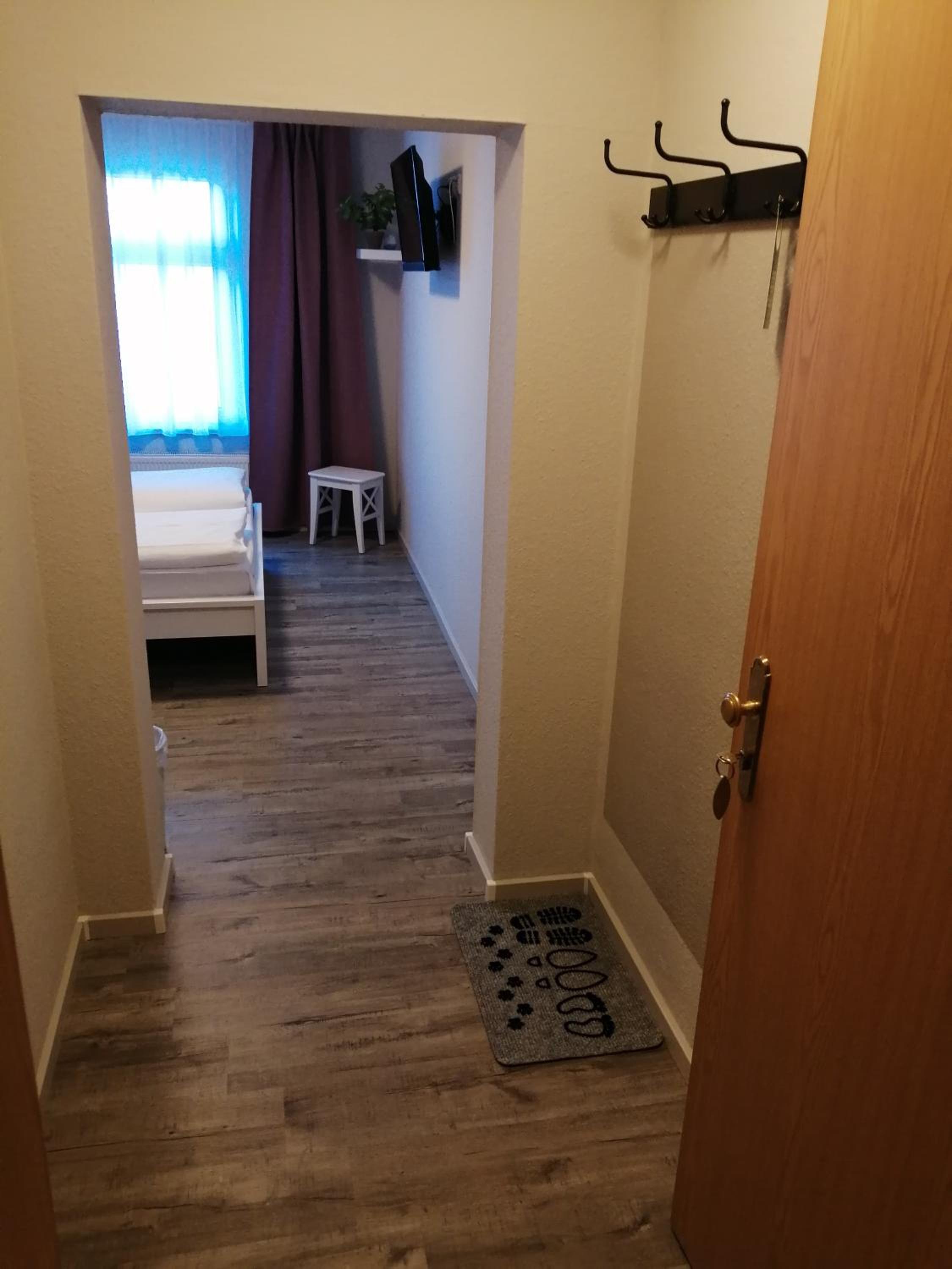 Double Room - Photo 5