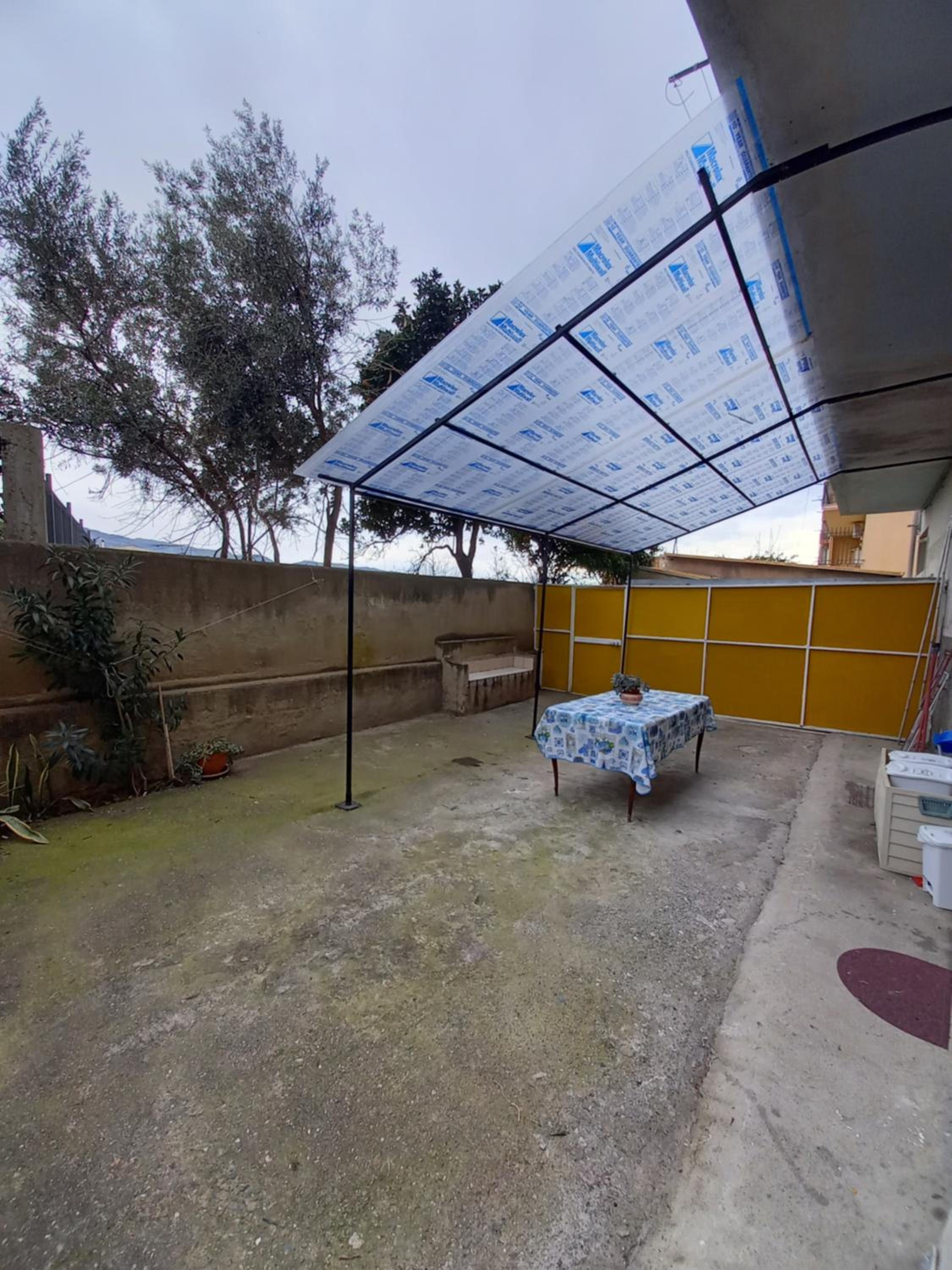 Three-Bedroom Apartment - Ground Floor - Photo 8